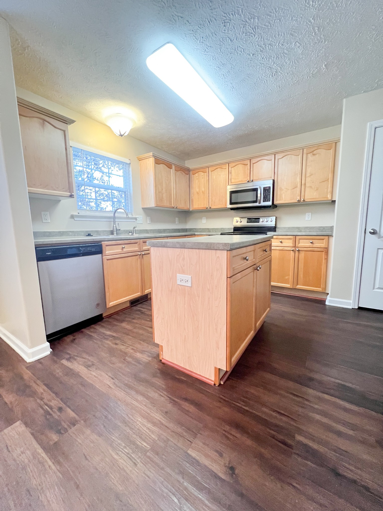 2612 Mountain Dale Ct