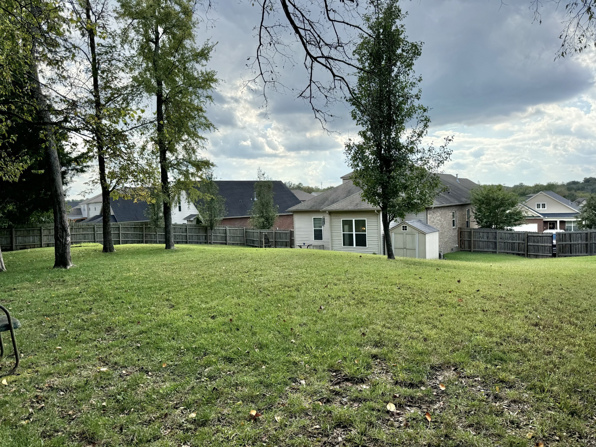 1064 Oakhall Dr
