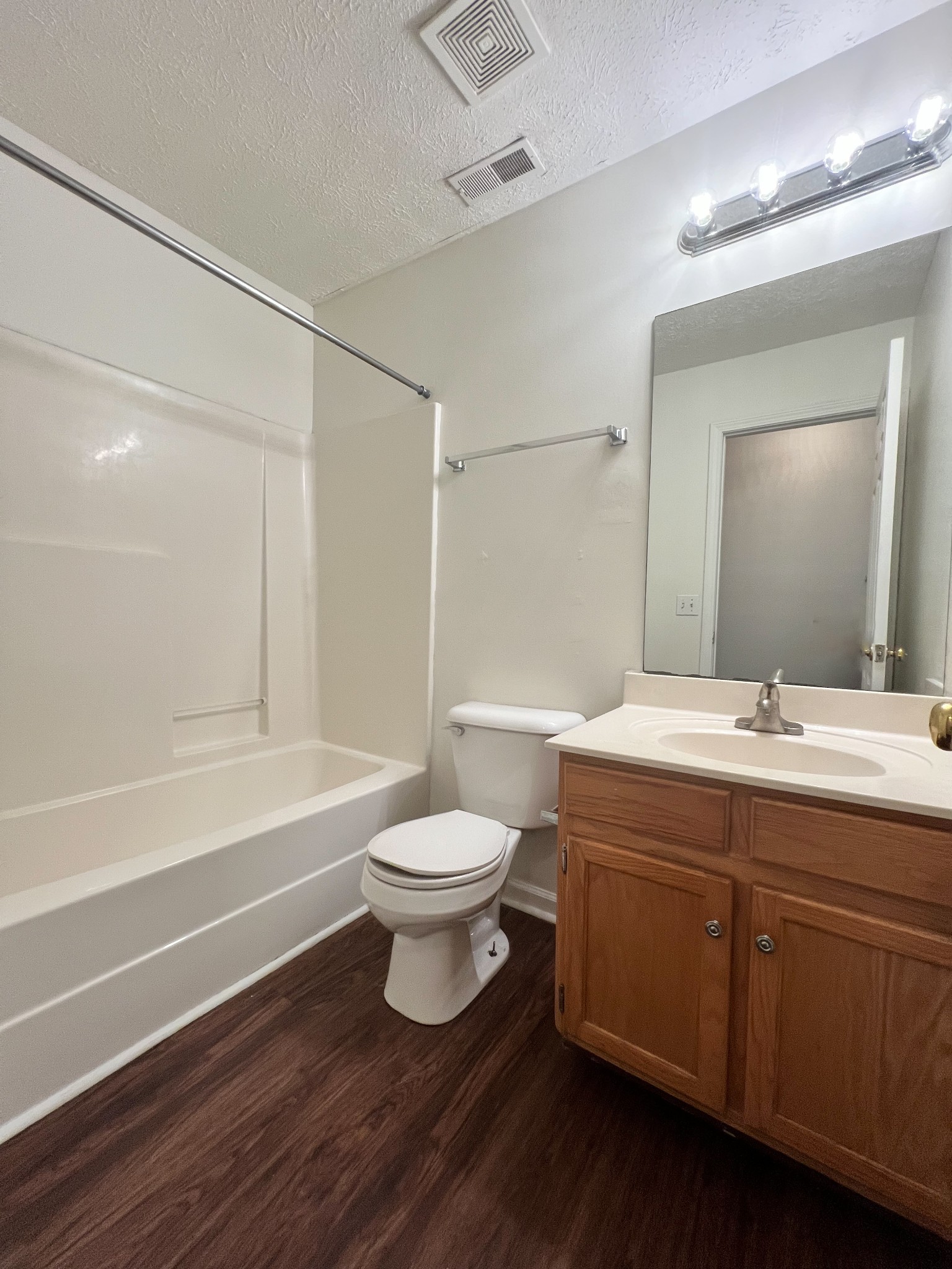 800 Cainbrook CRT