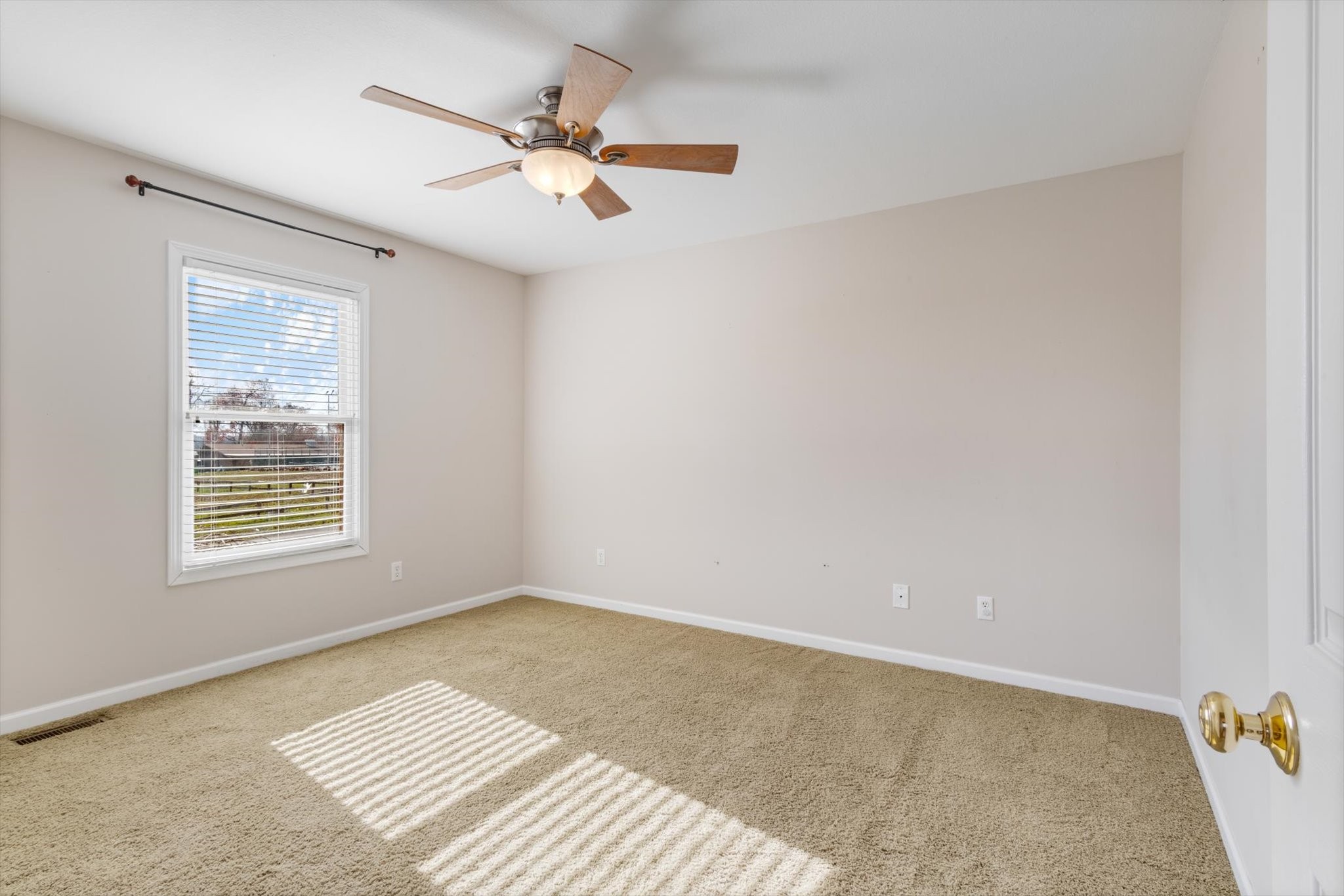 115 Deer Run Cir