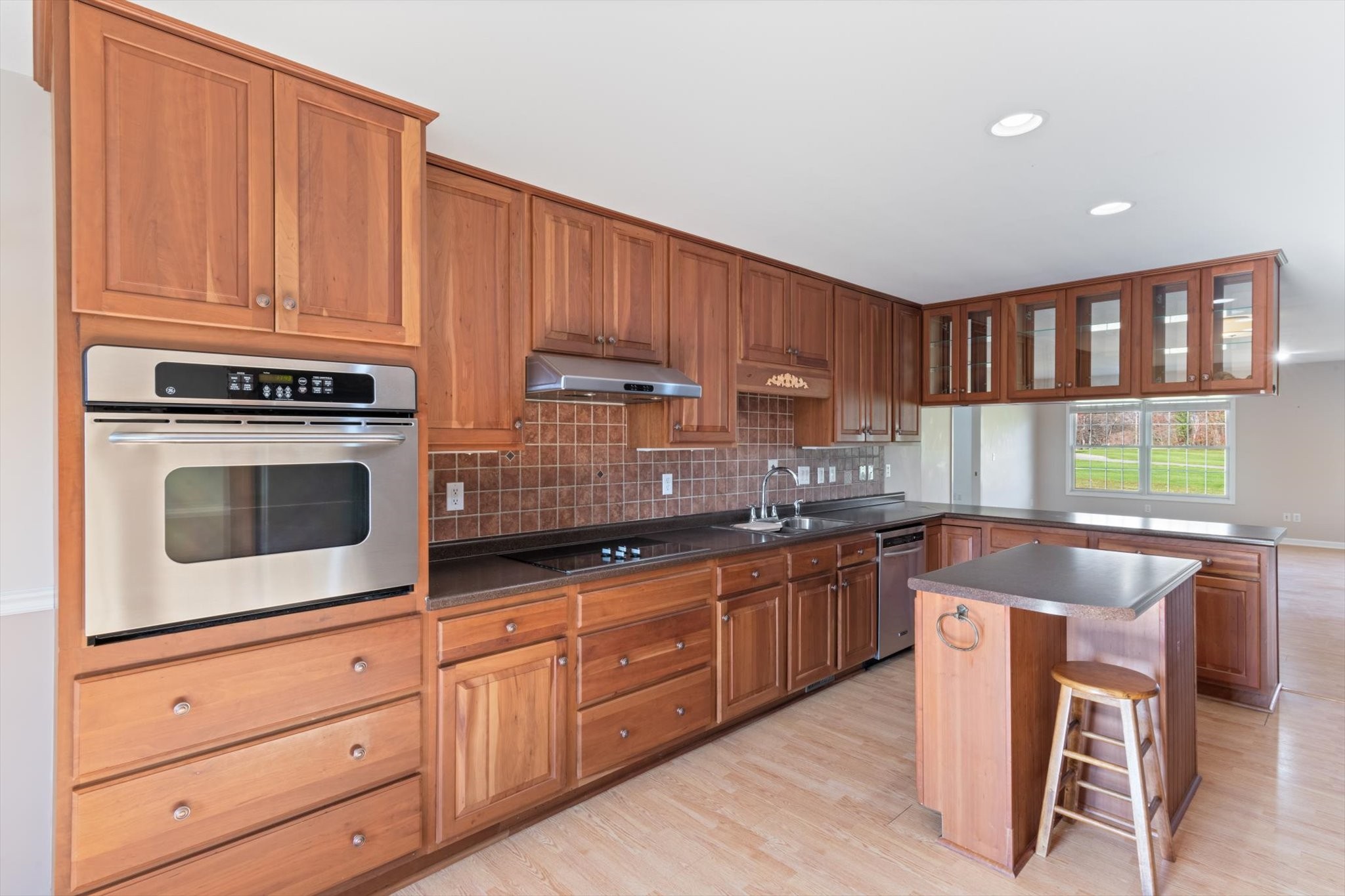 115 Deer Run Cir