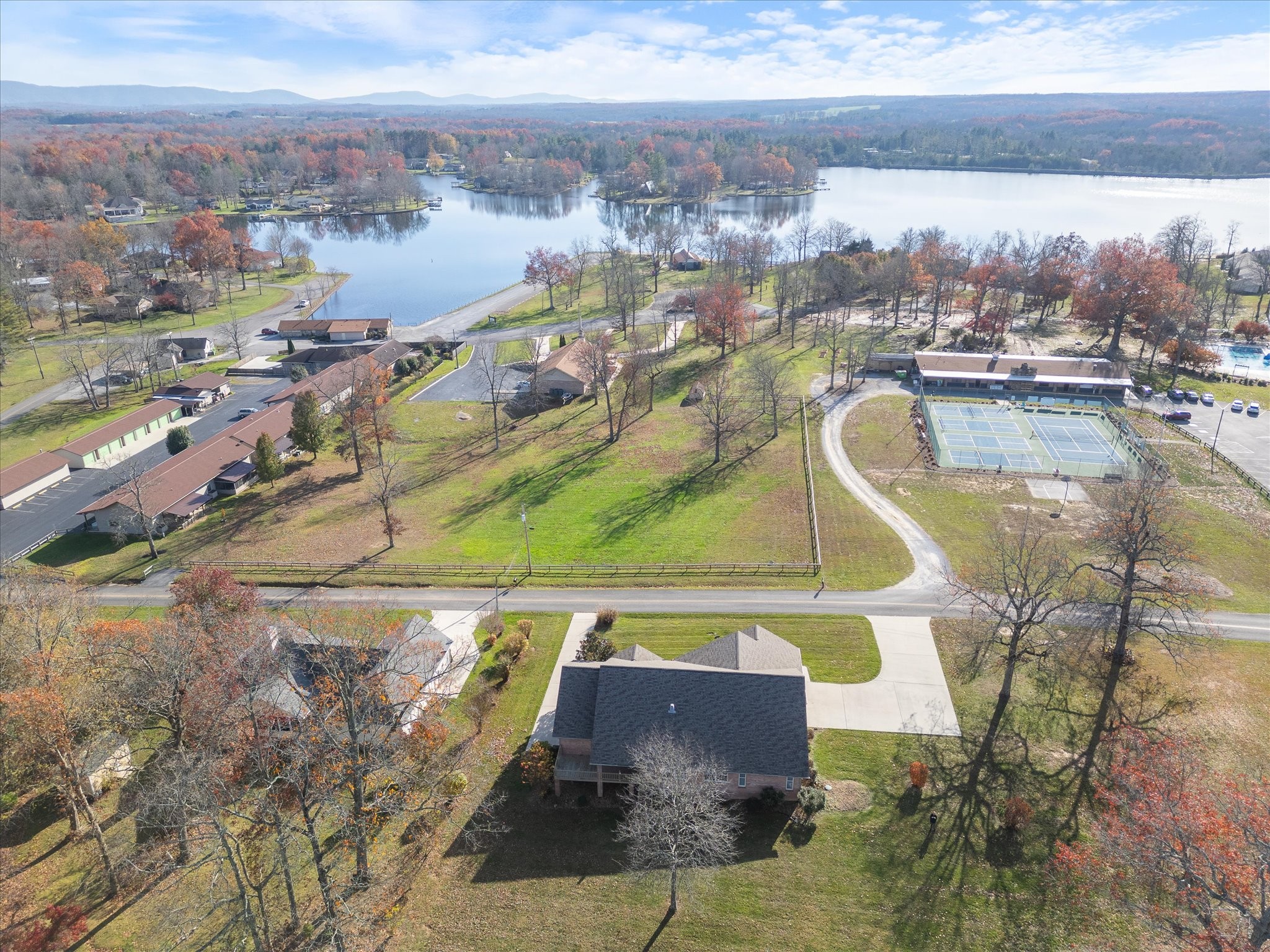 115 Deer Run Cir