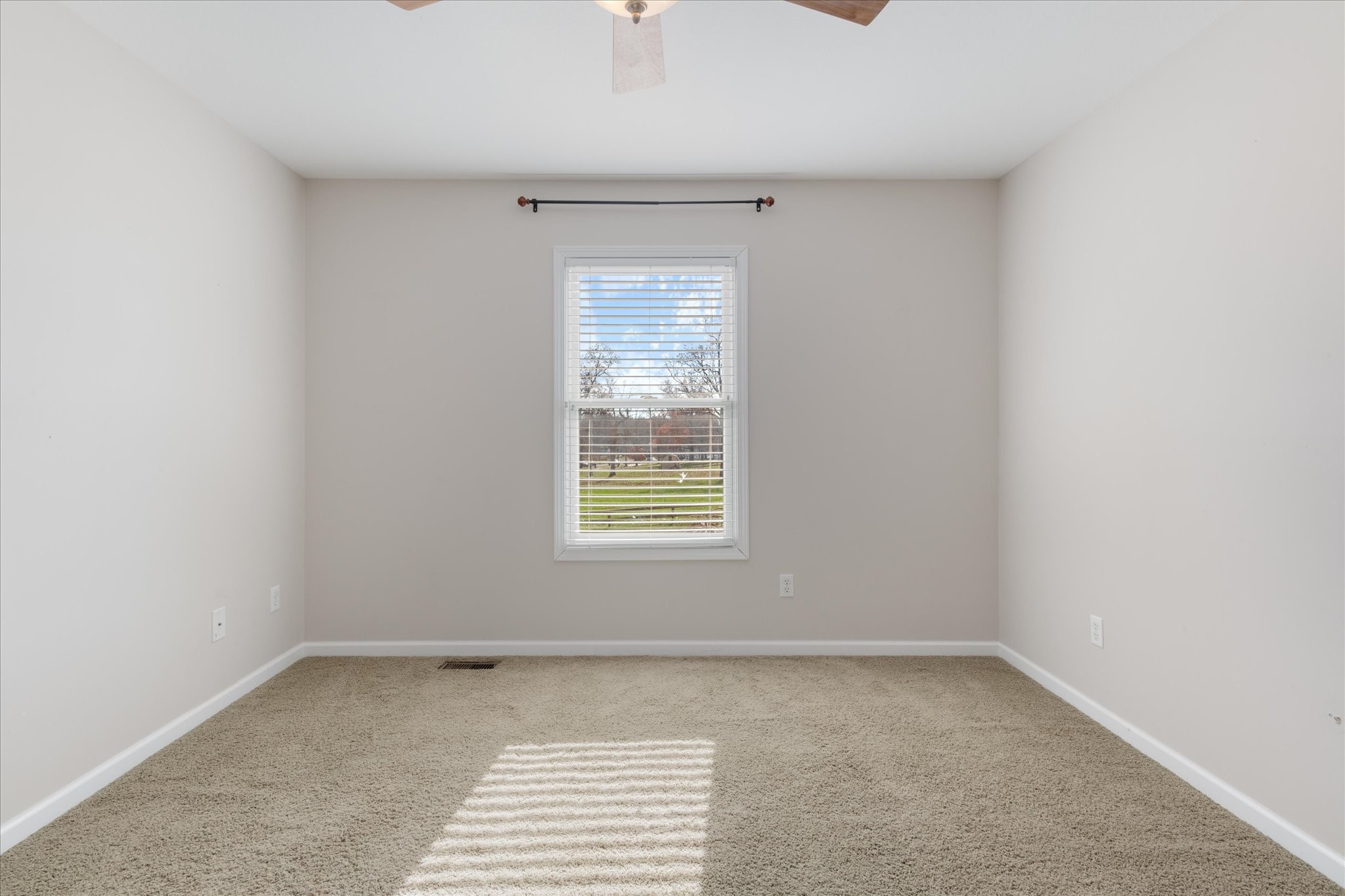 115 Deer Run Cir