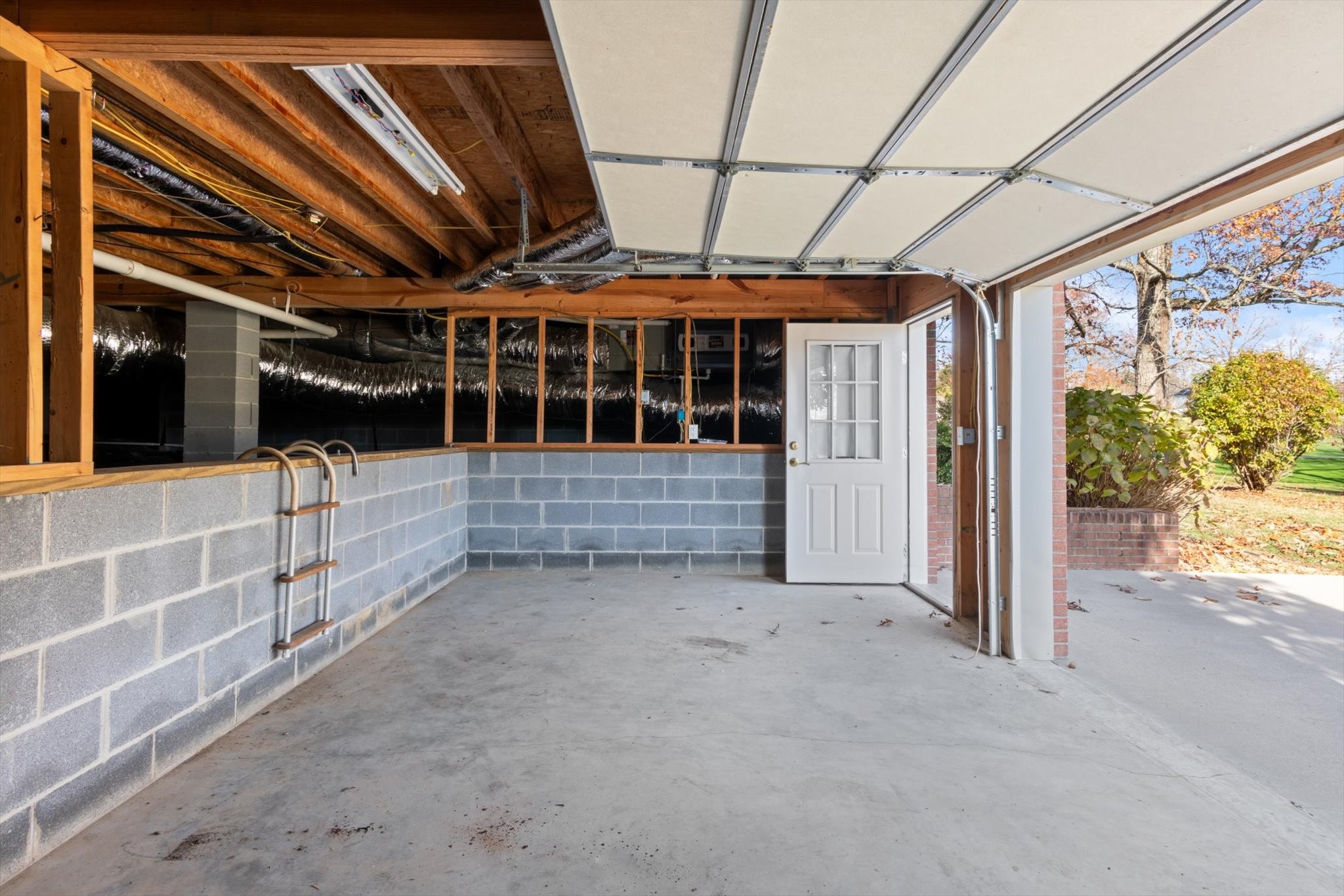 115 Deer Run Cir