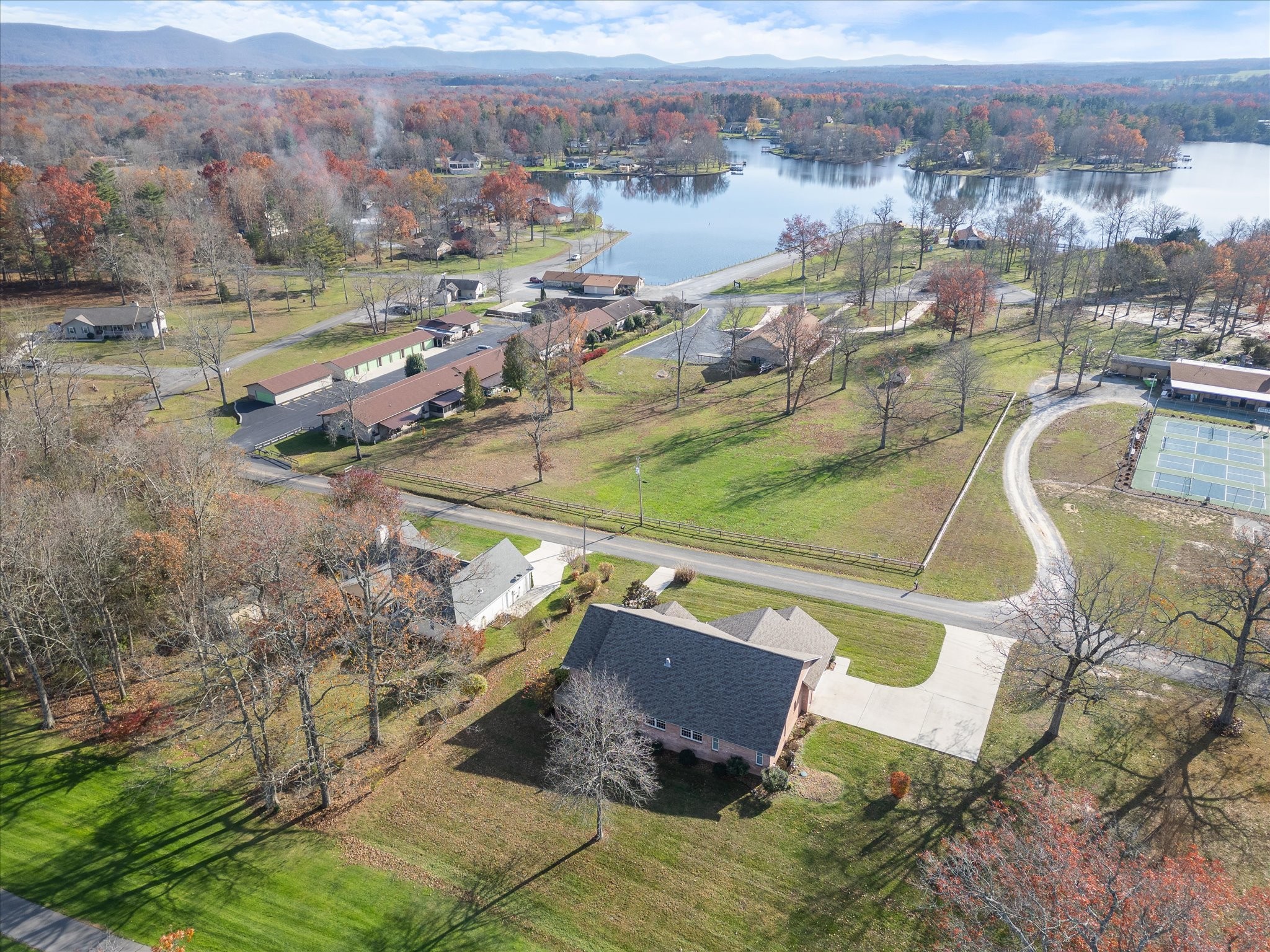 115 Deer Run Cir