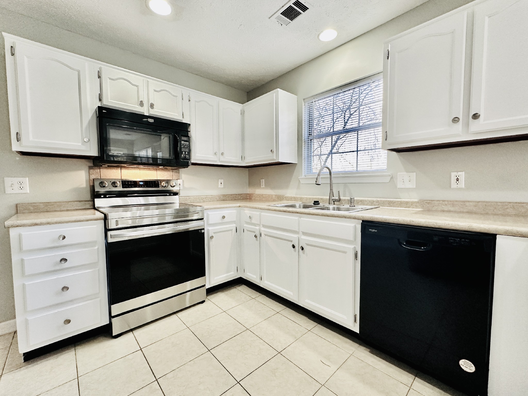 680 Granwood Blvd