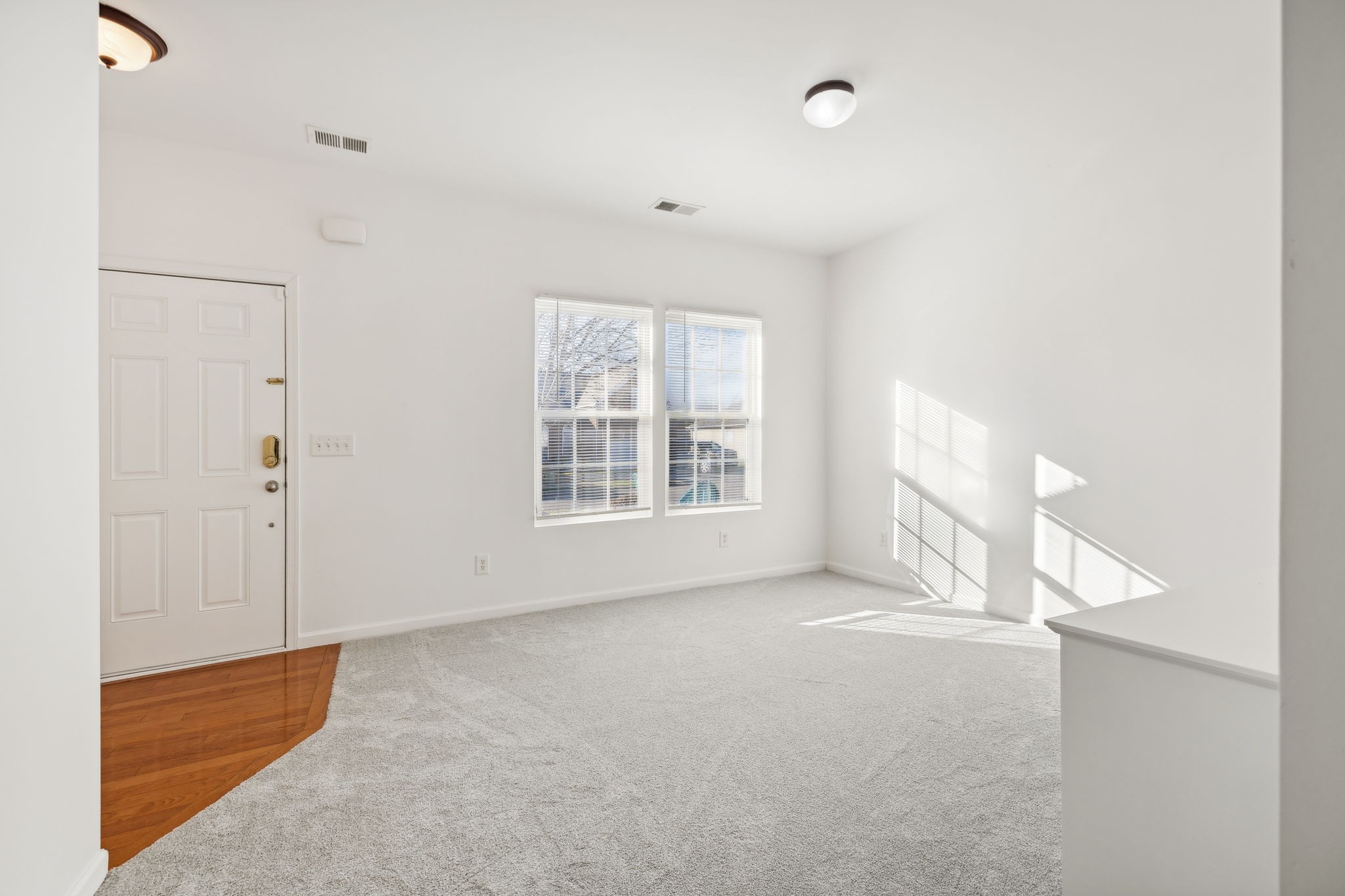 1020 Countess Ln