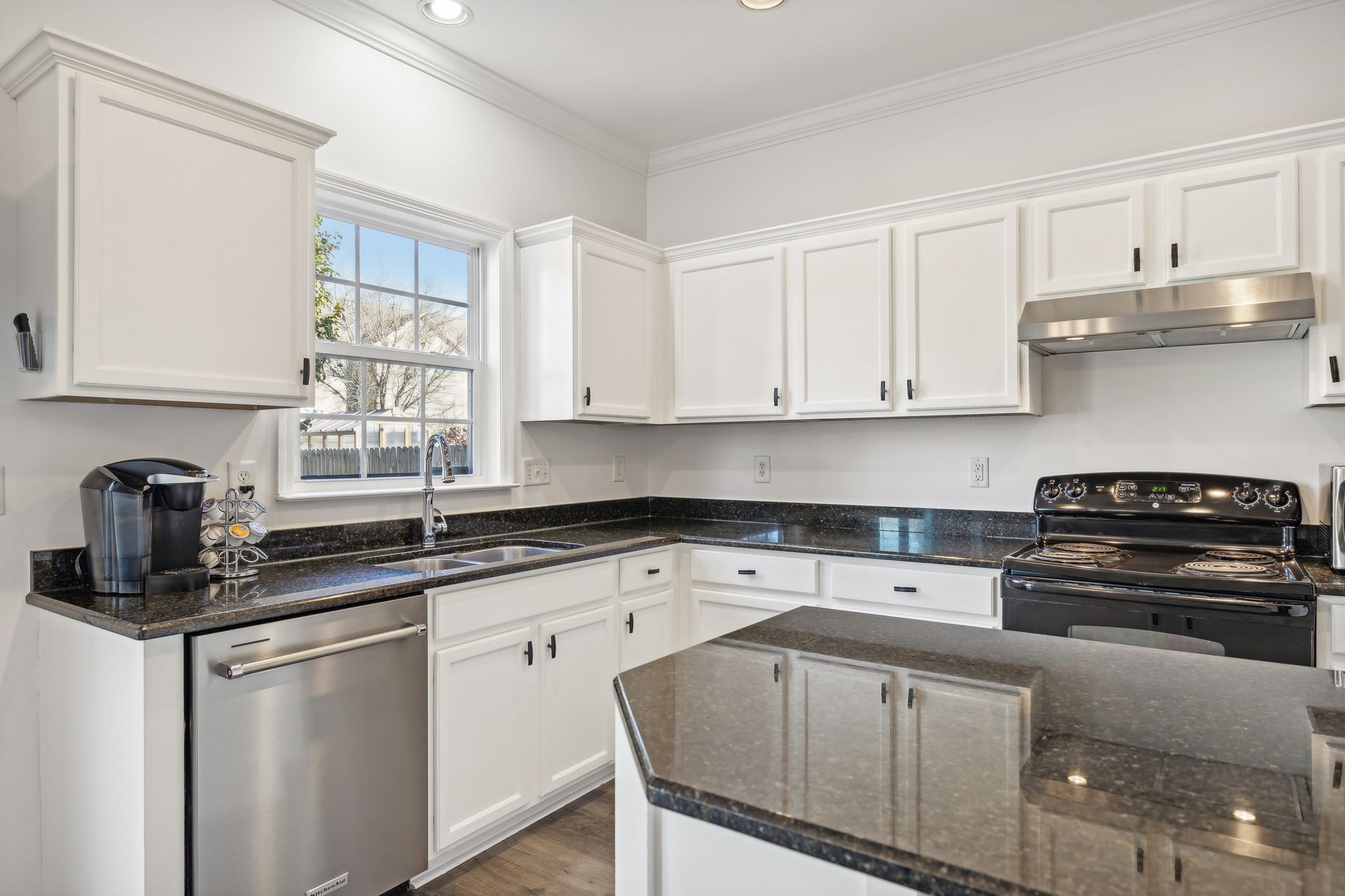 1020 Countess Ln