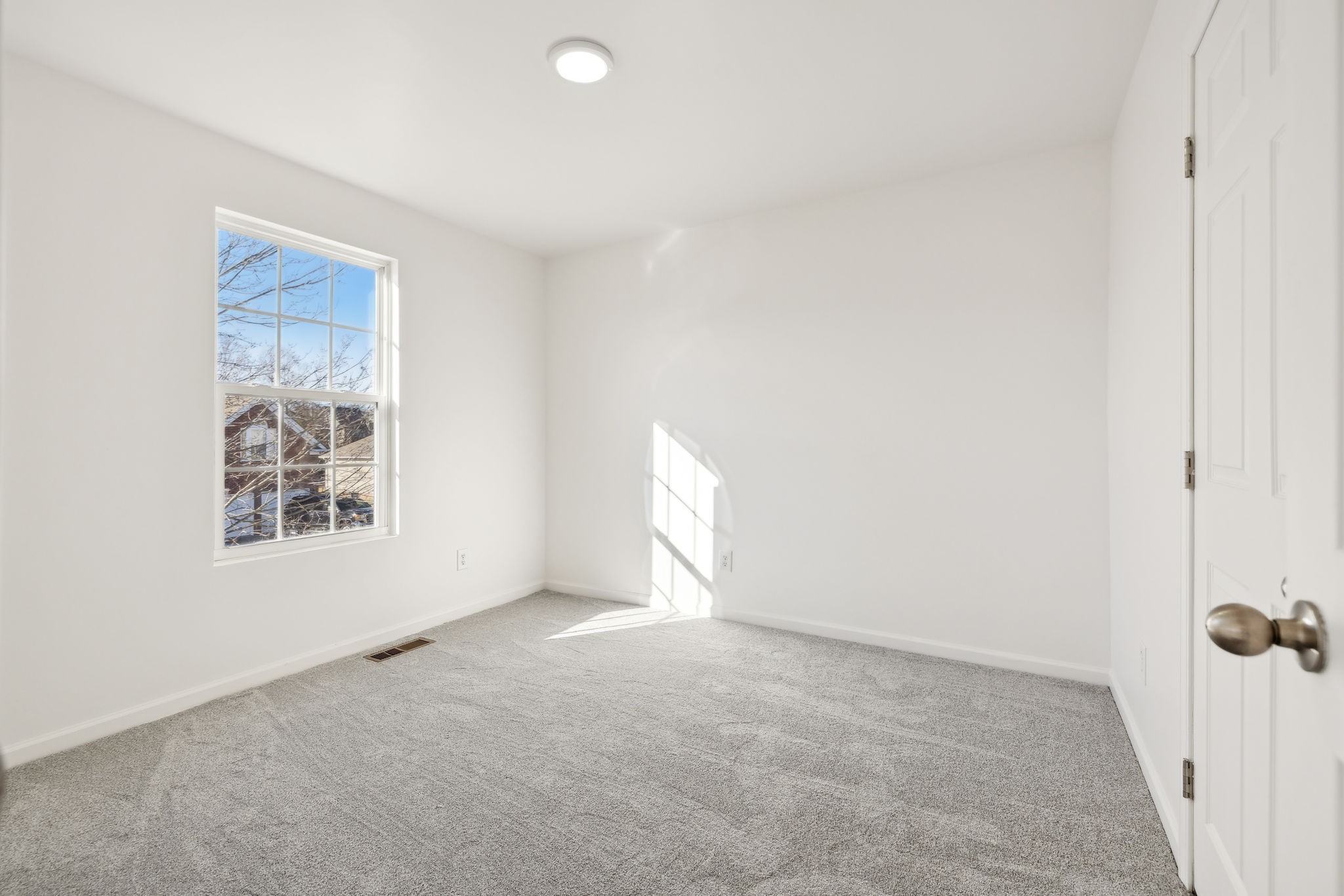 1020 Countess Ln