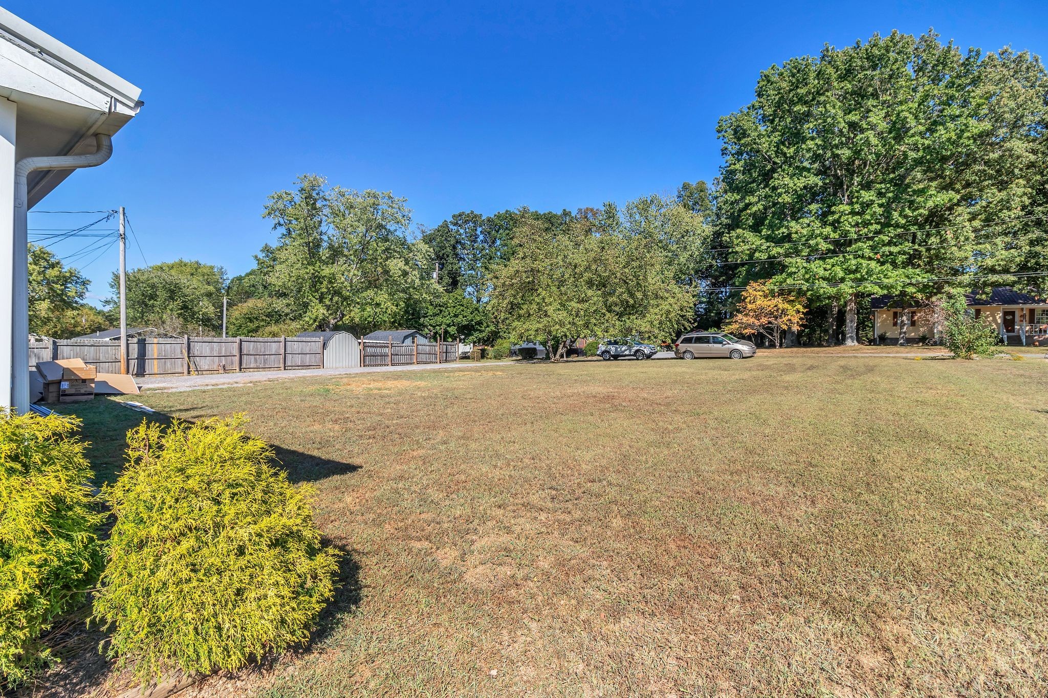 200 The Loop Cir