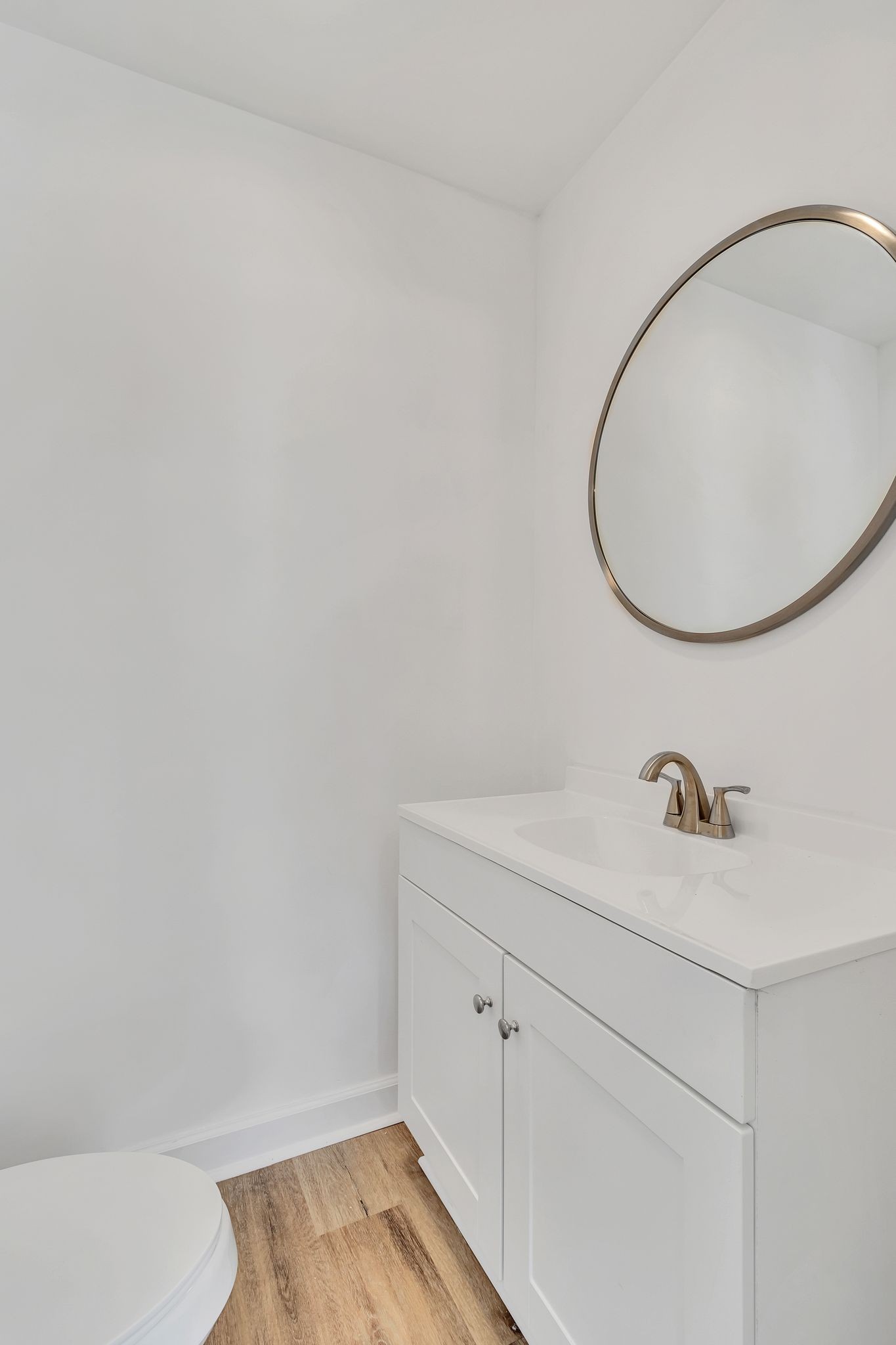 200 The Loop Cir
