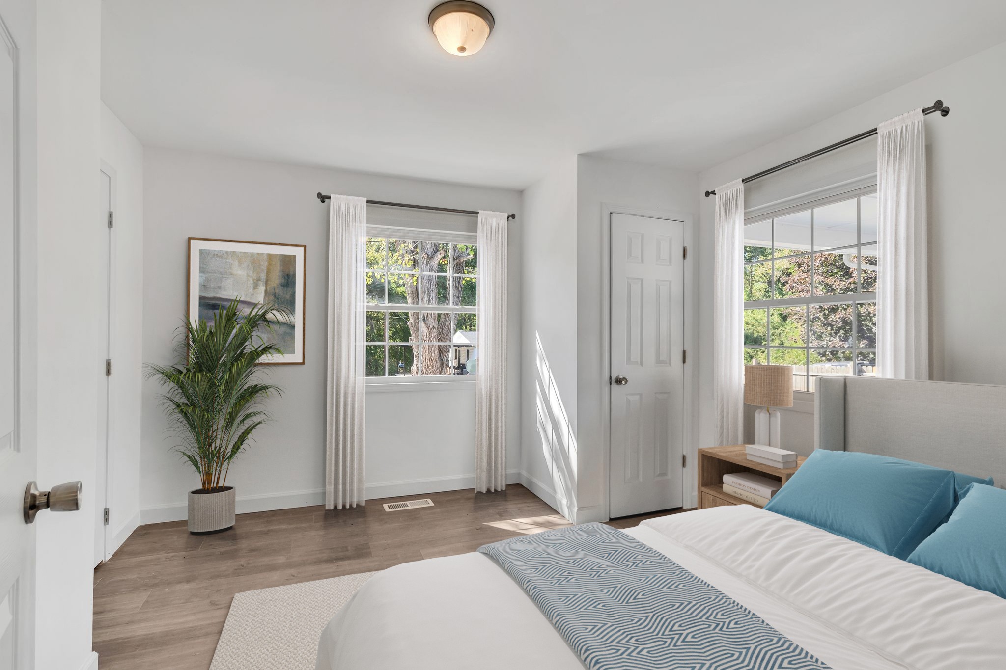 200 The Loop Cir