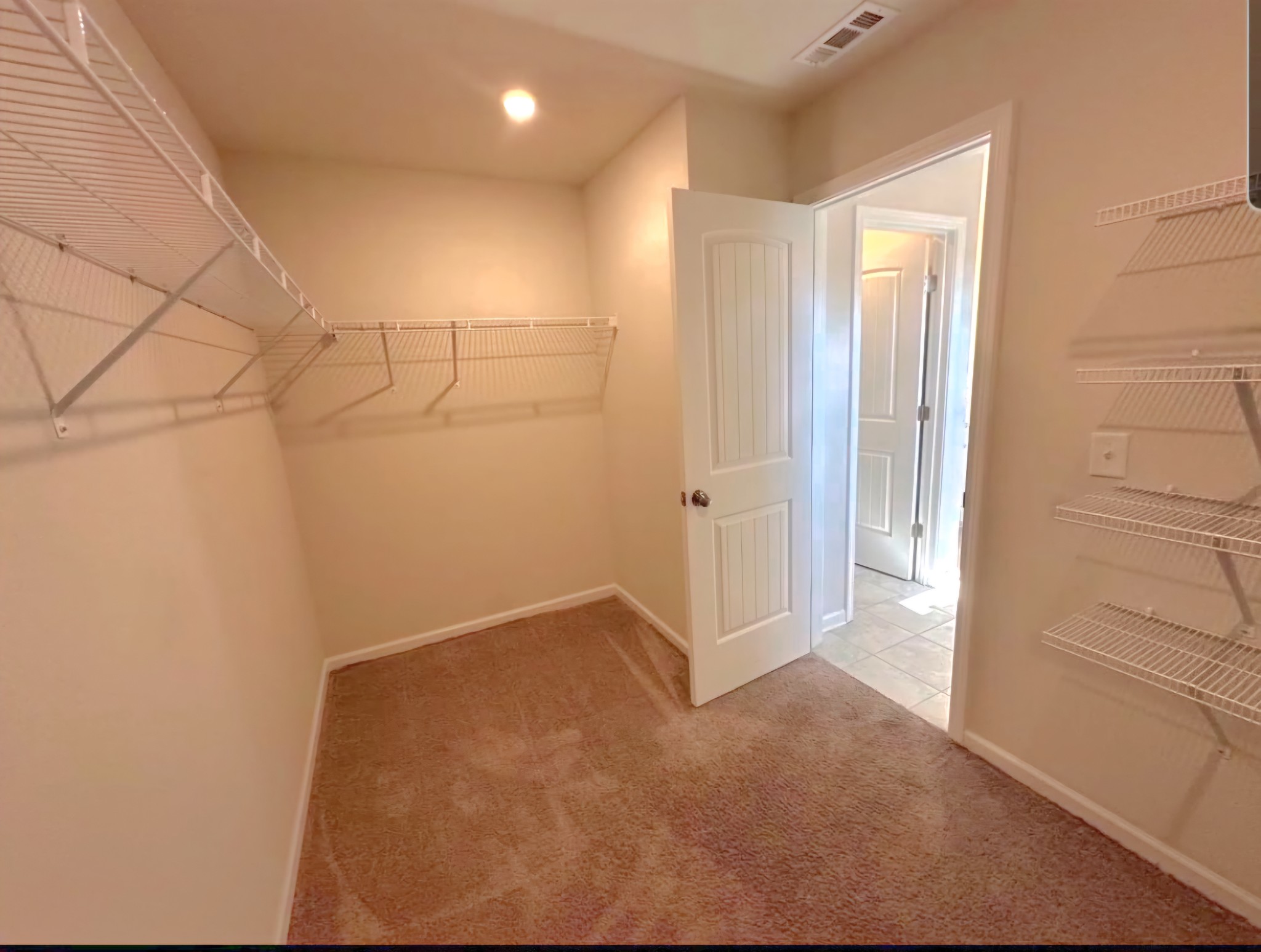319 Canonbury Way
