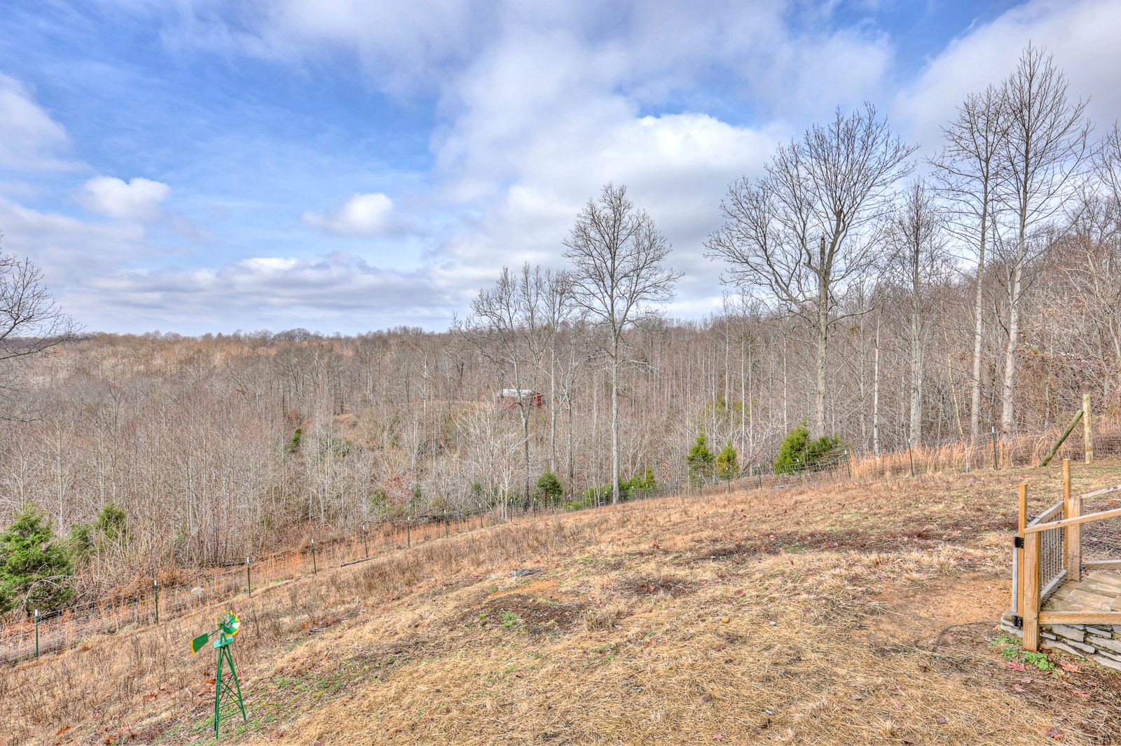 8285 Phillips Hollow Rd