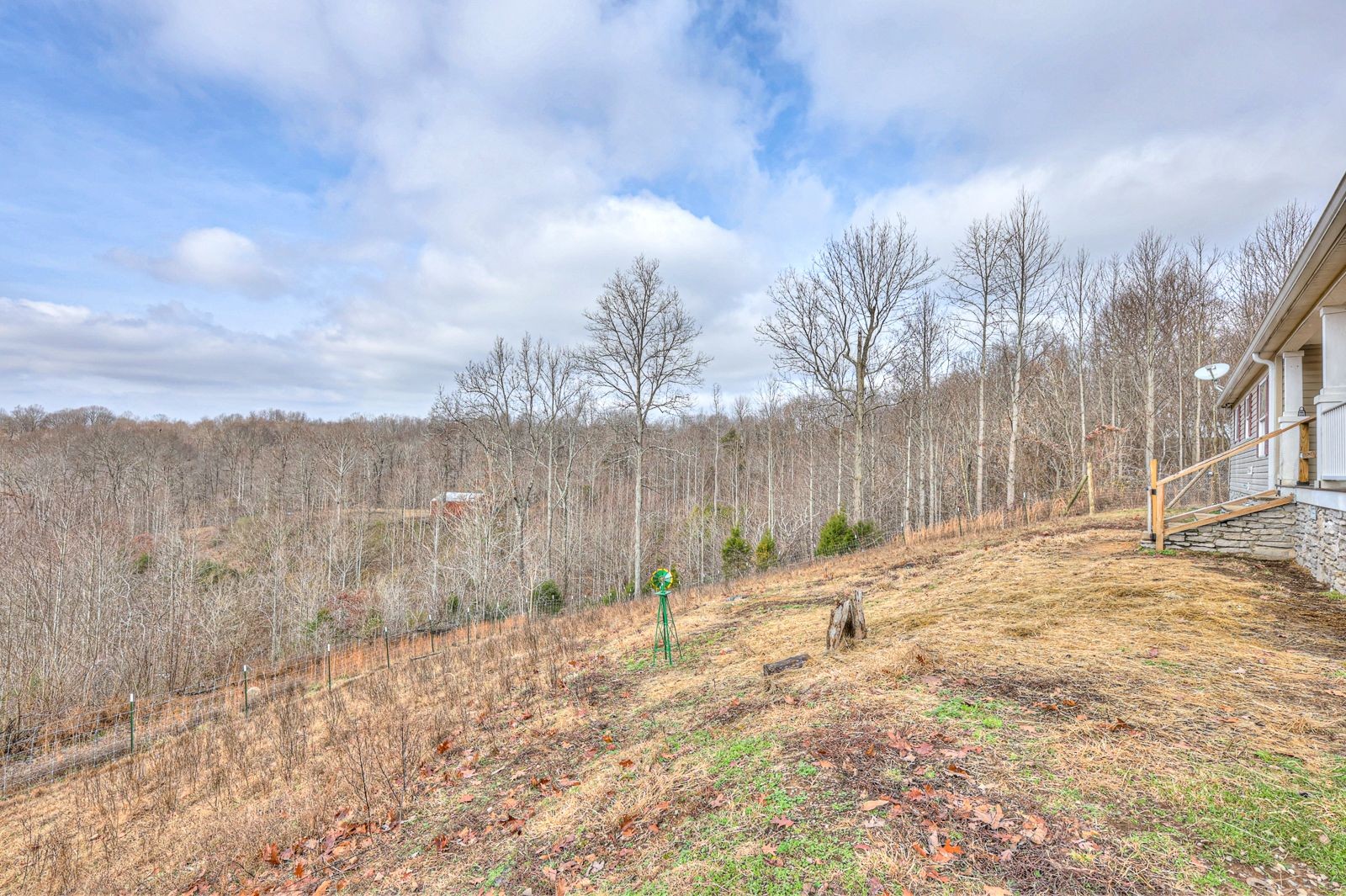 8285 Phillips Hollow Rd