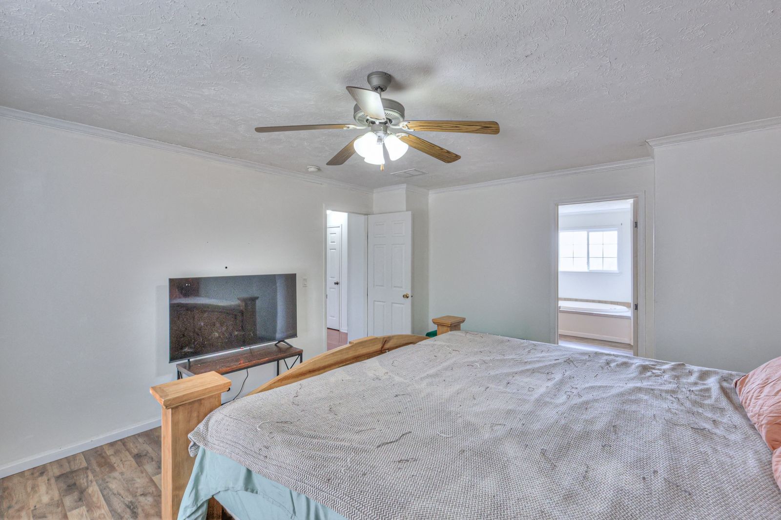 8285 Phillips Hollow Rd