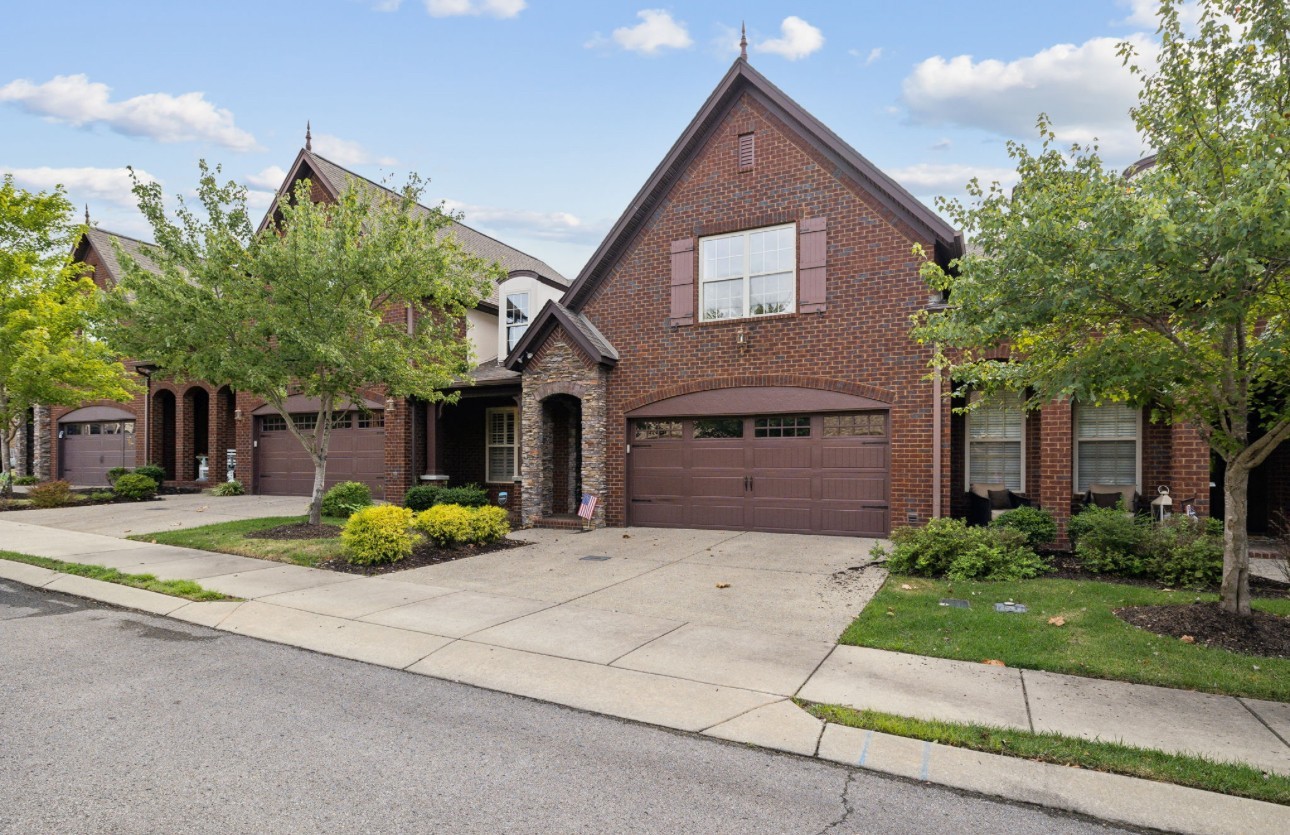 129 Village Cir