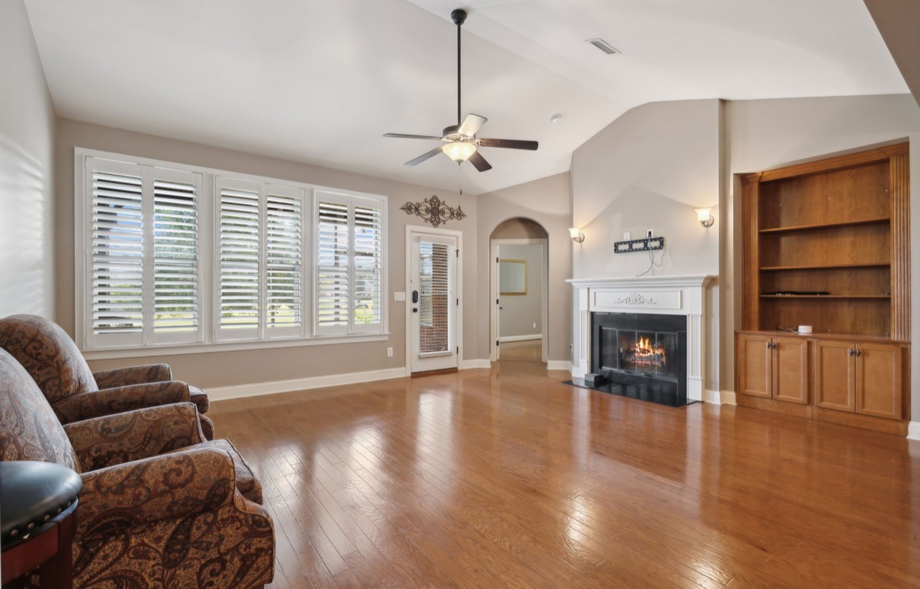 129 Village Cir