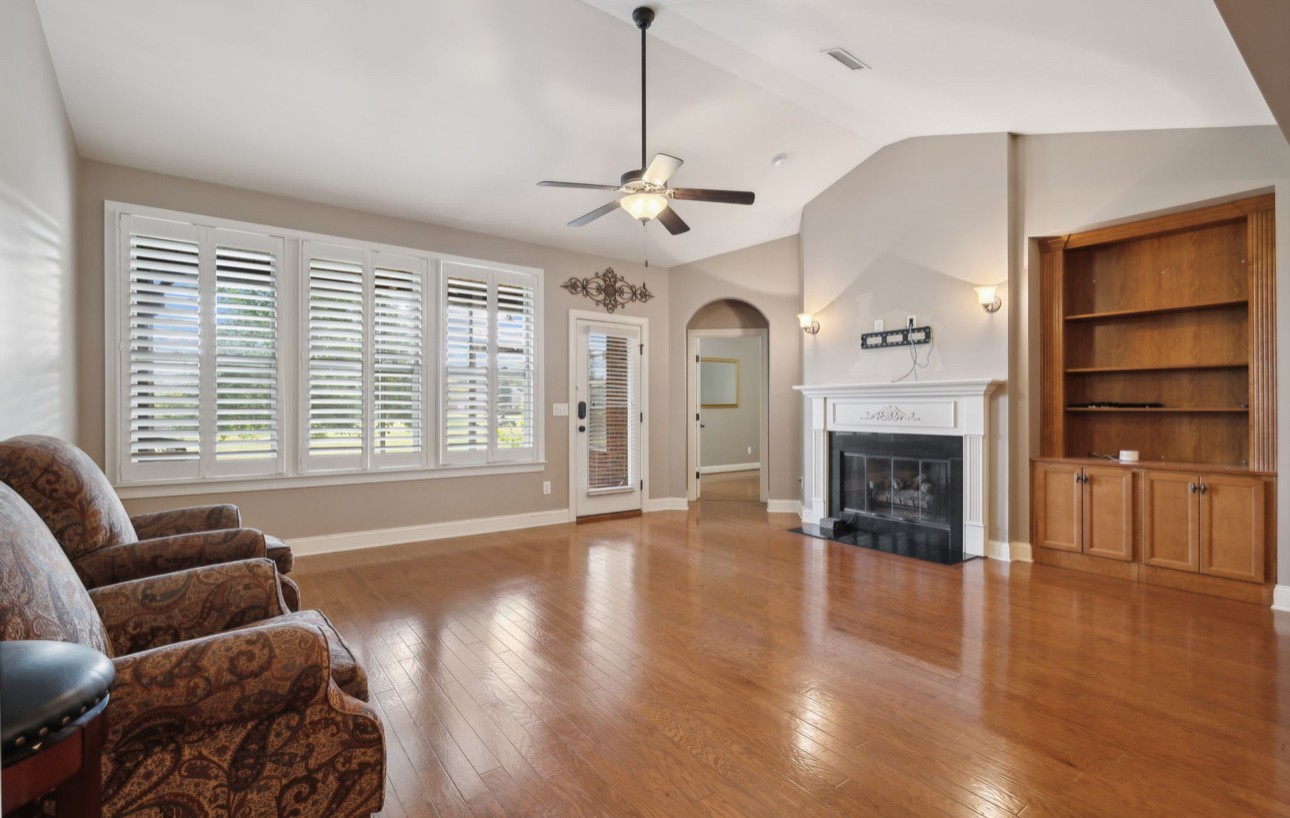 129 Village Cir