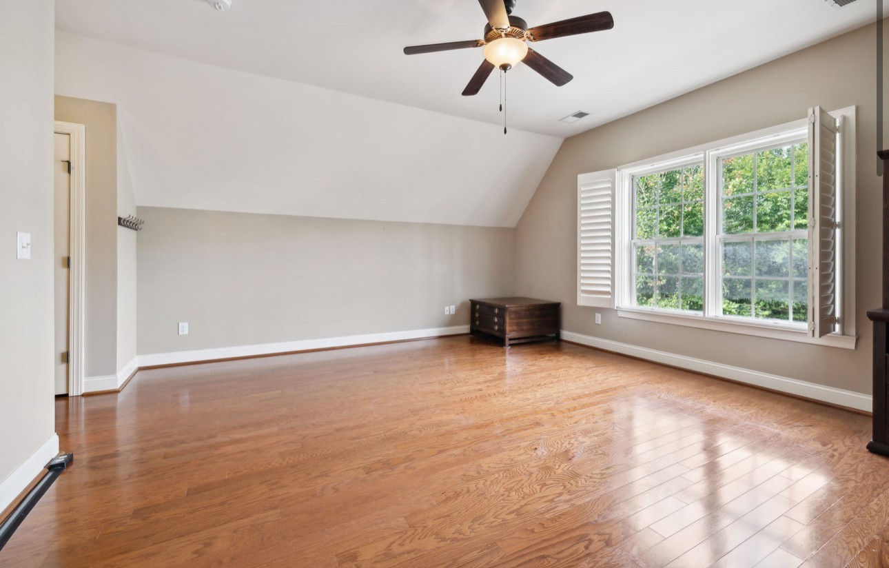 129 Village Cir