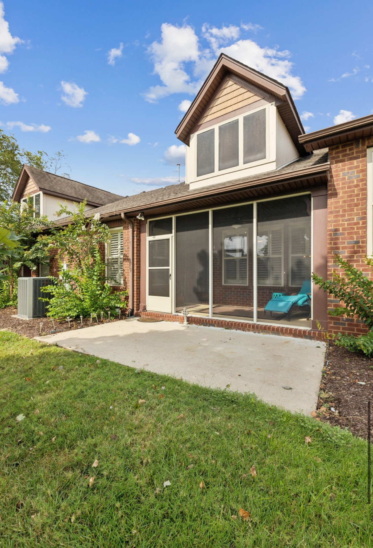 129 Village Cir