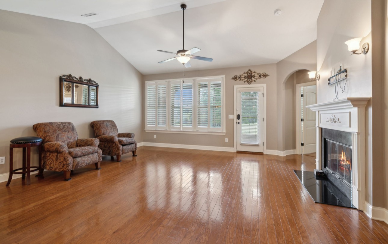 129 Village Cir