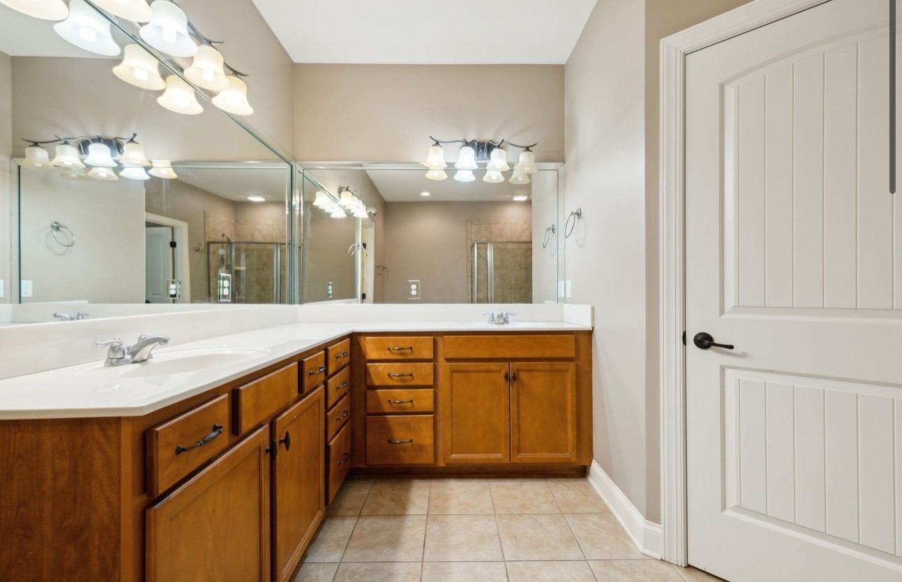 129 Village Cir