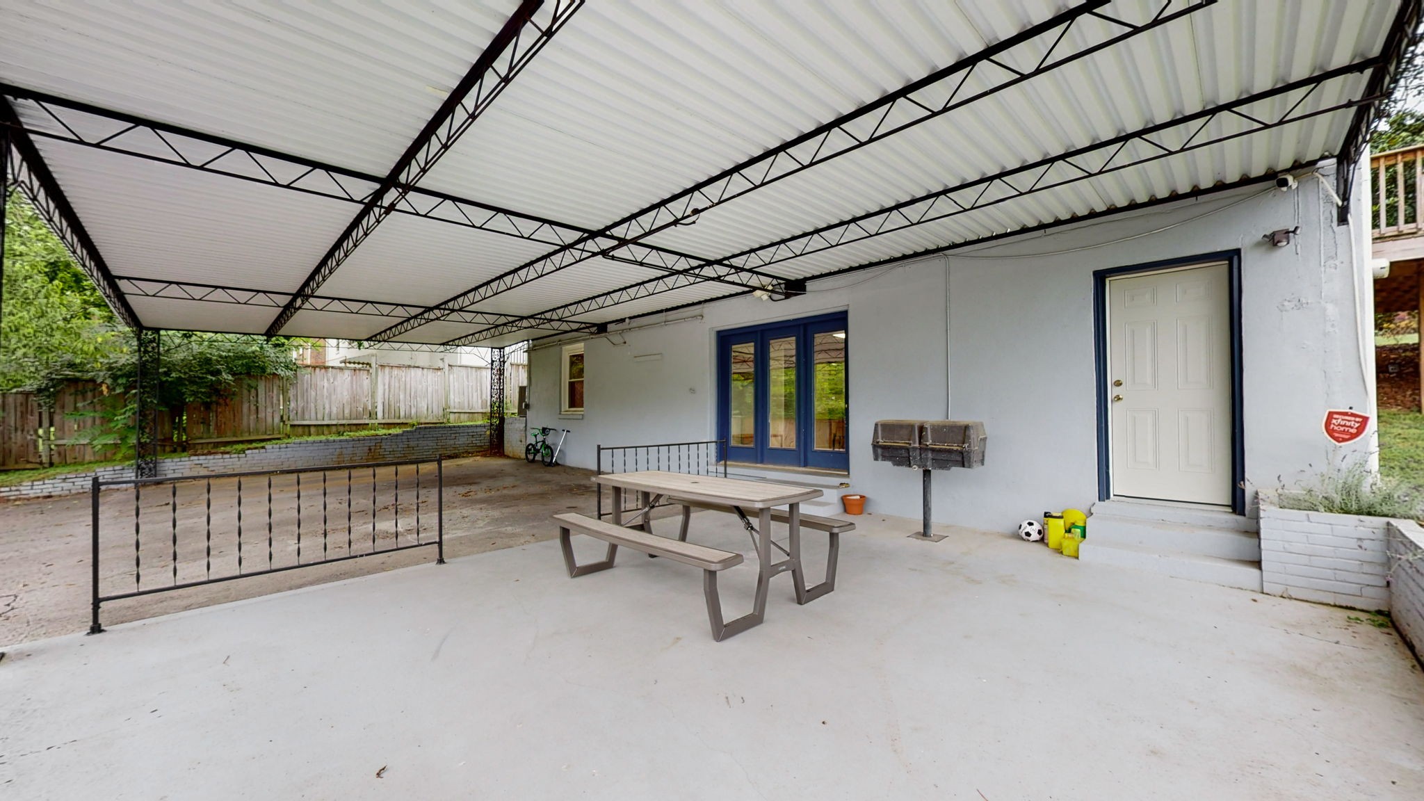 802 Kendall Dr