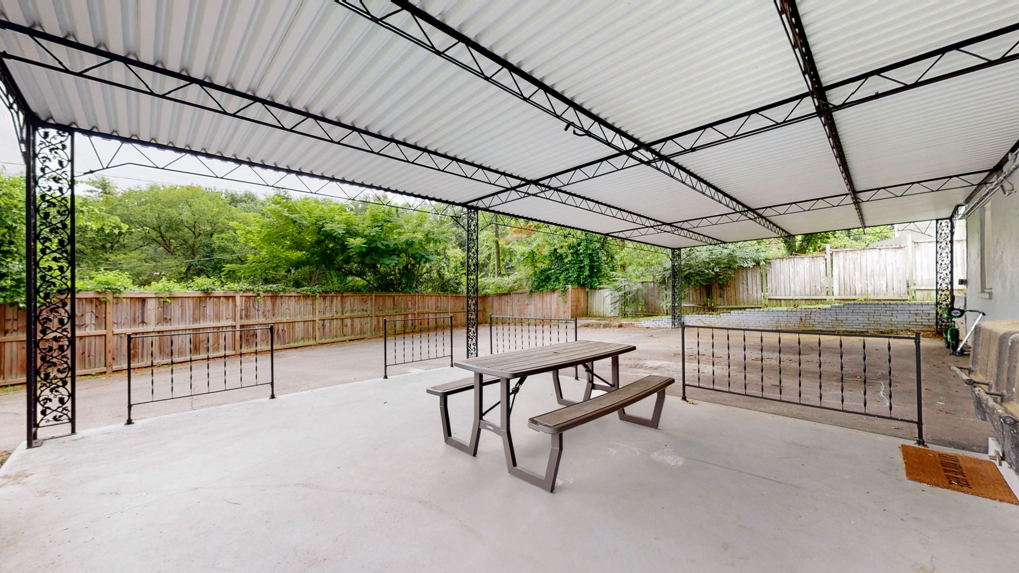 802 Kendall Dr