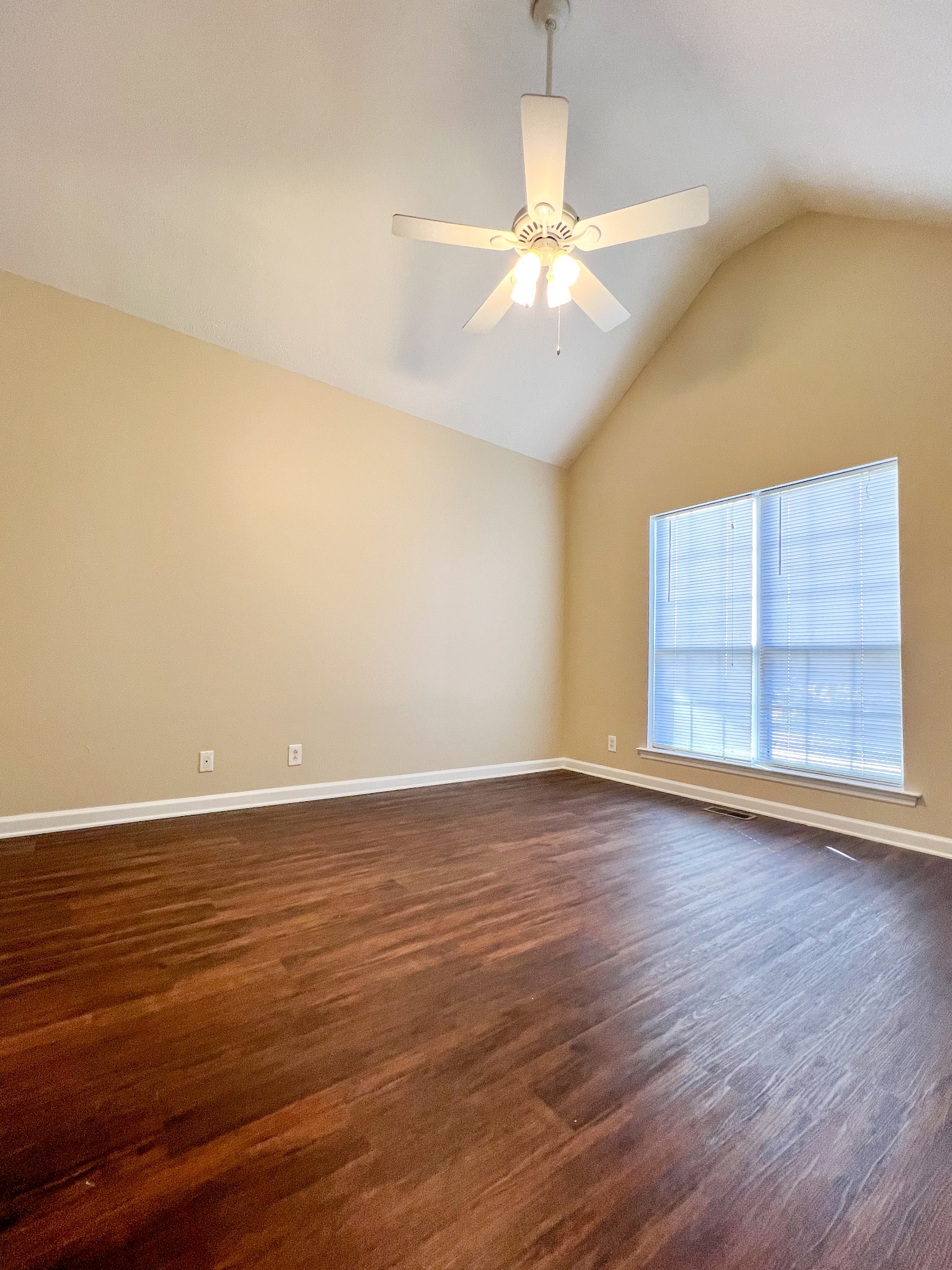 416 Catspaw Pl