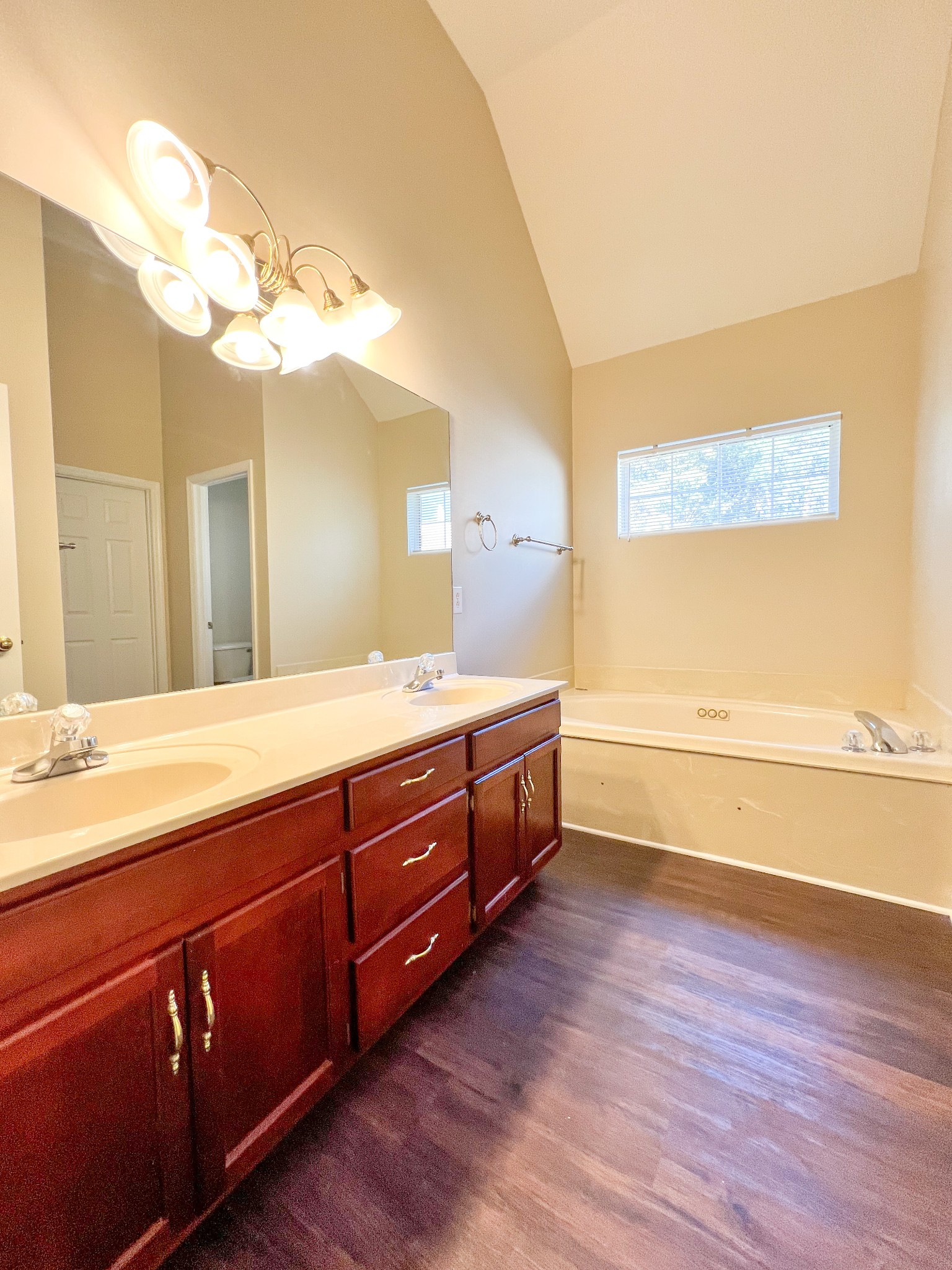416 Catspaw Pl
