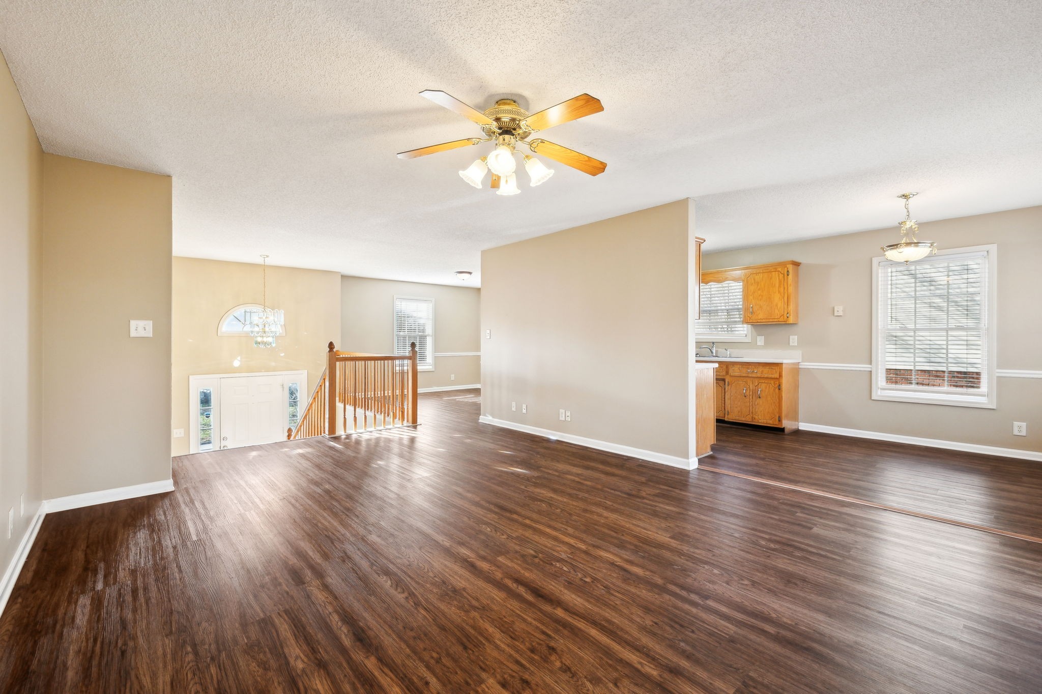 1043 Hedge Apple Dr