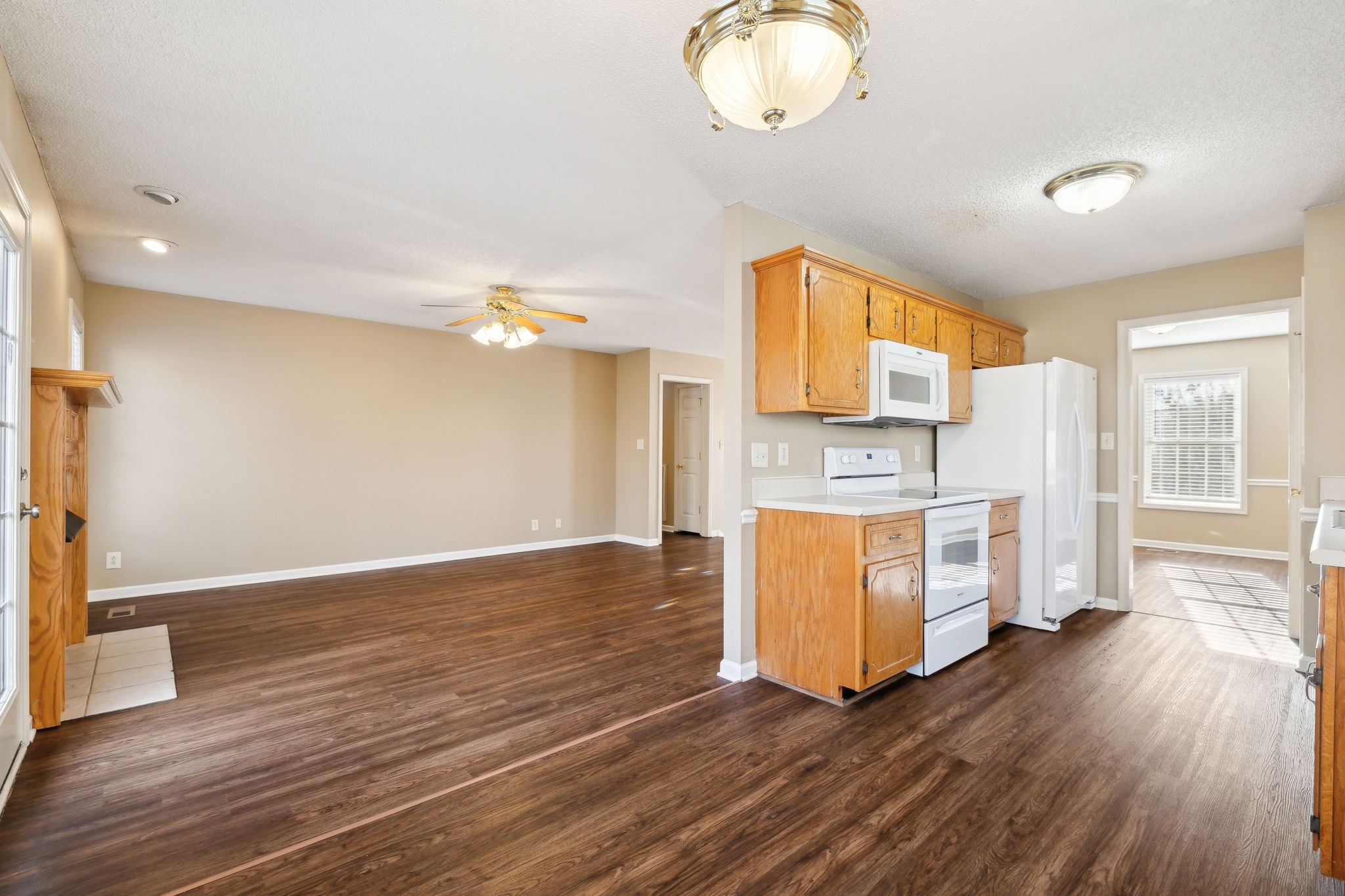1043 Hedge Apple Dr