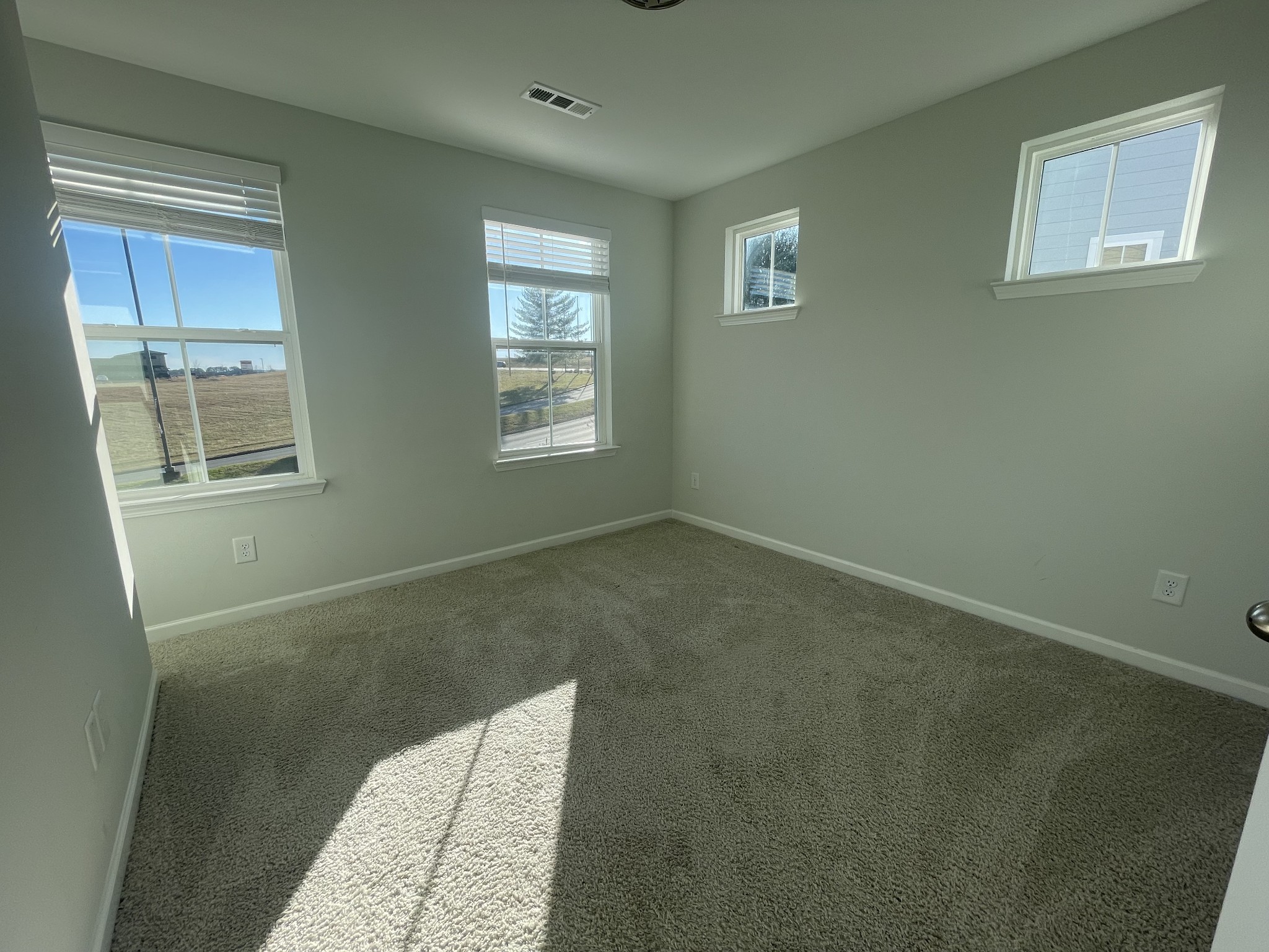 276 Kinsale Dr