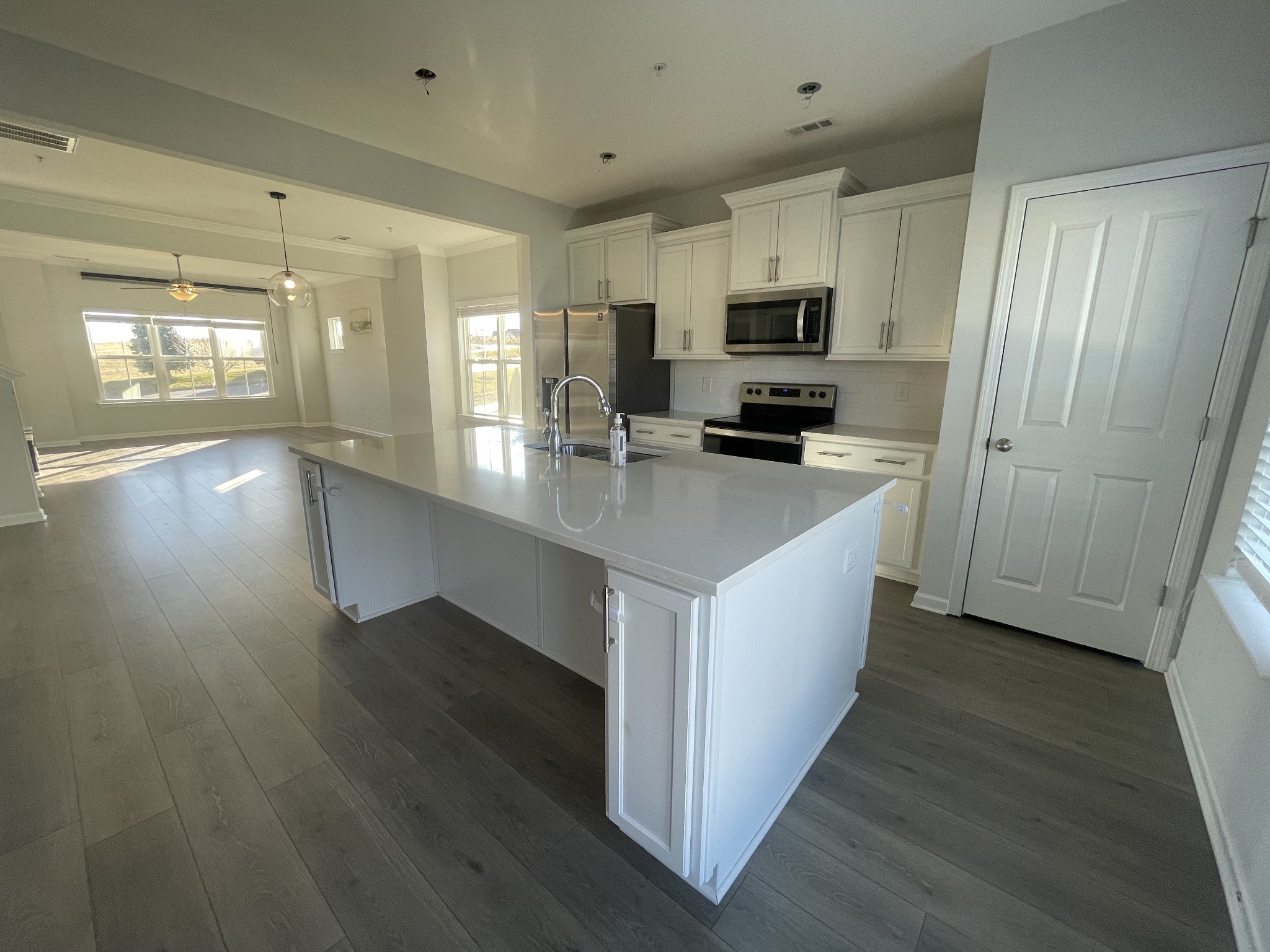 276 Kinsale Dr