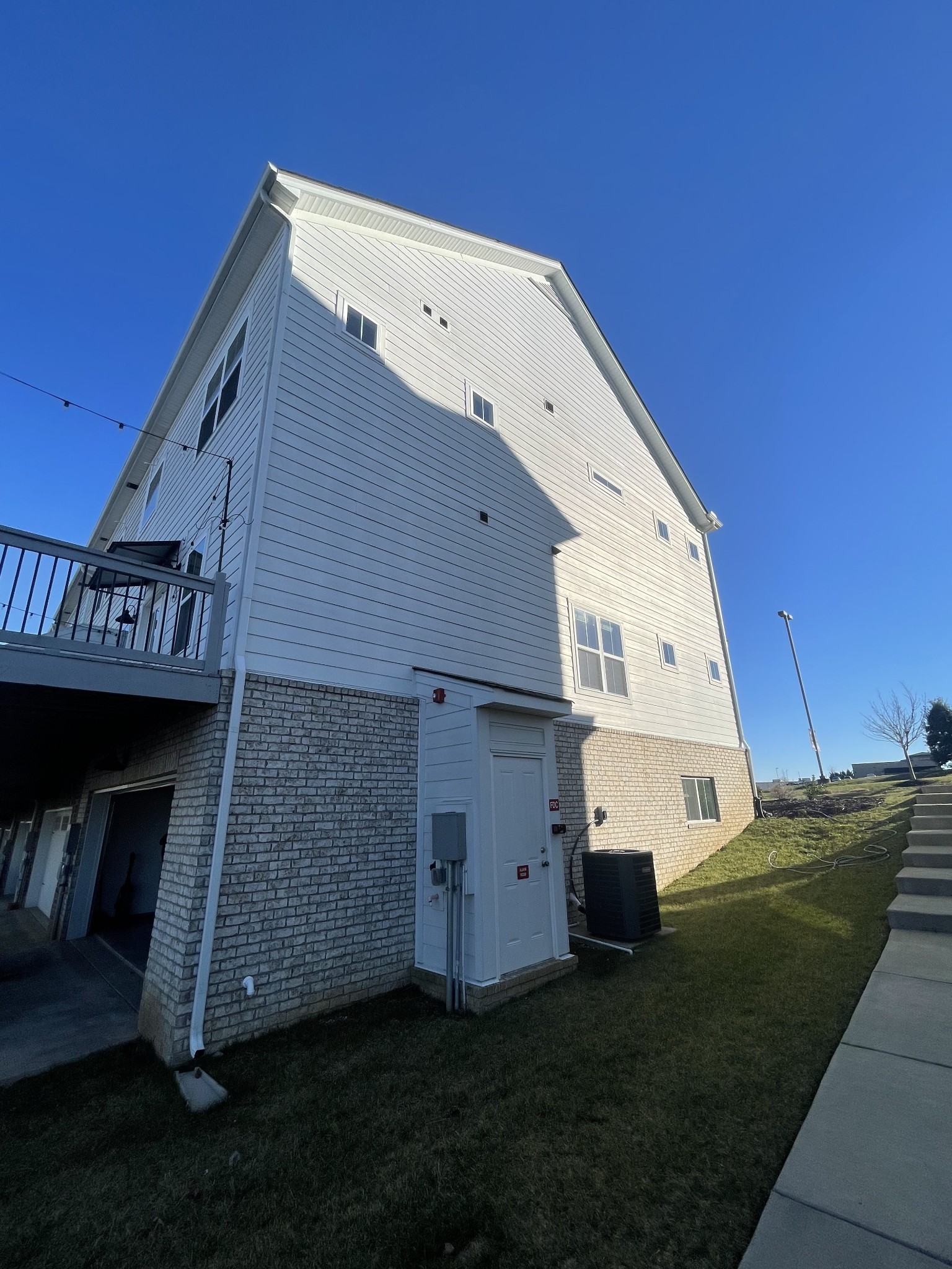 276 Kinsale Dr