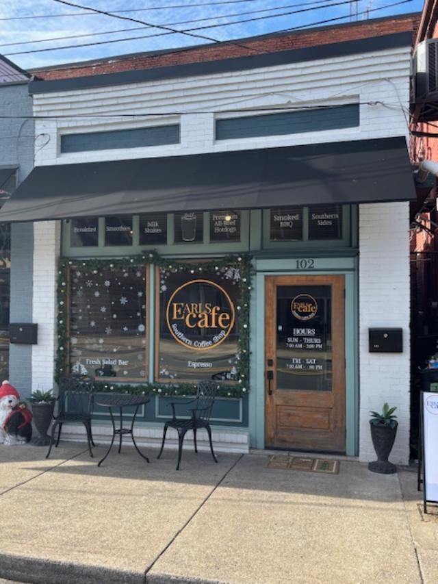 102 S College St