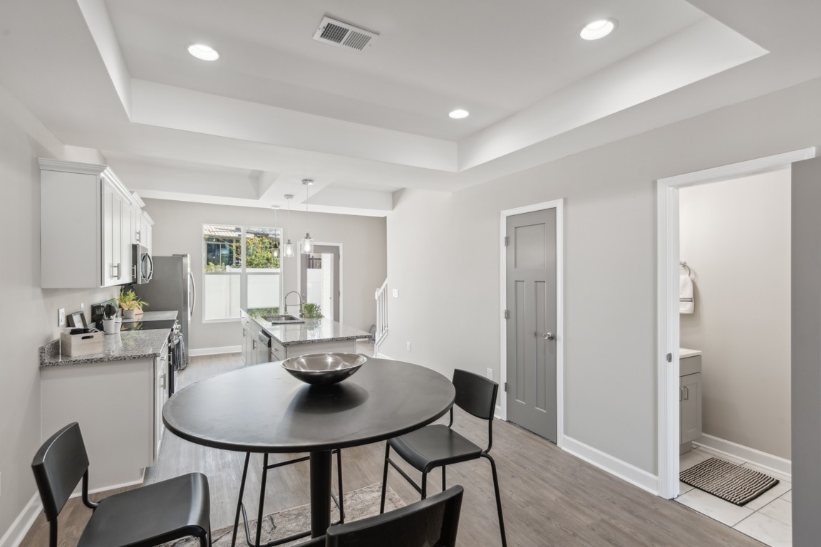 507 Highland Ct Unit: A12