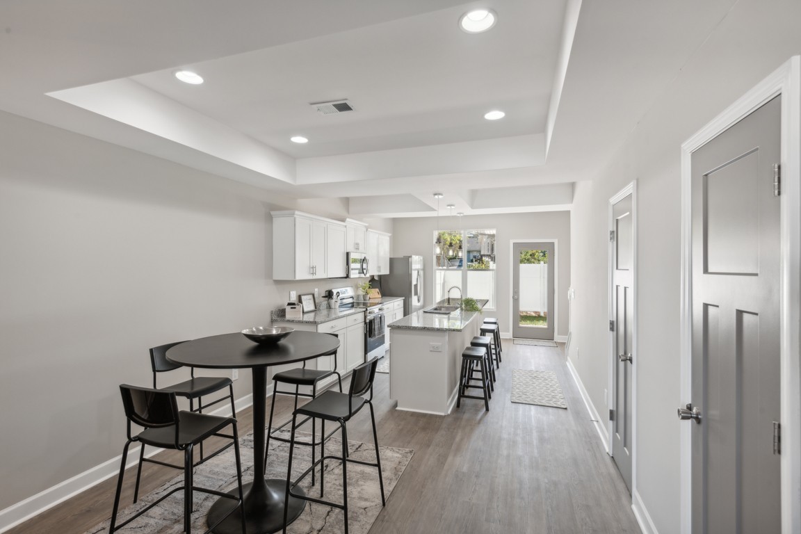 507 Highland Ct Unit: A12