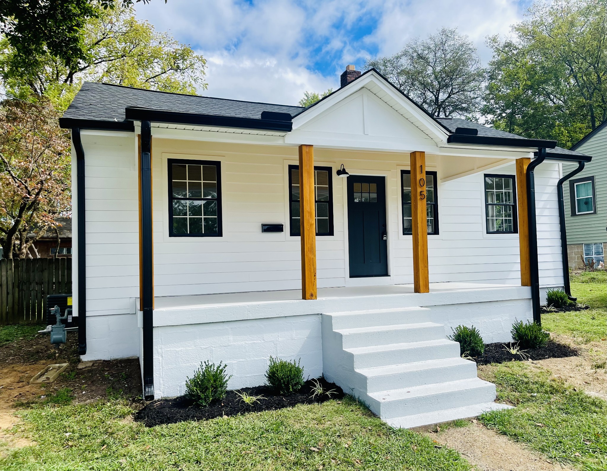 105 Orchard Dr
