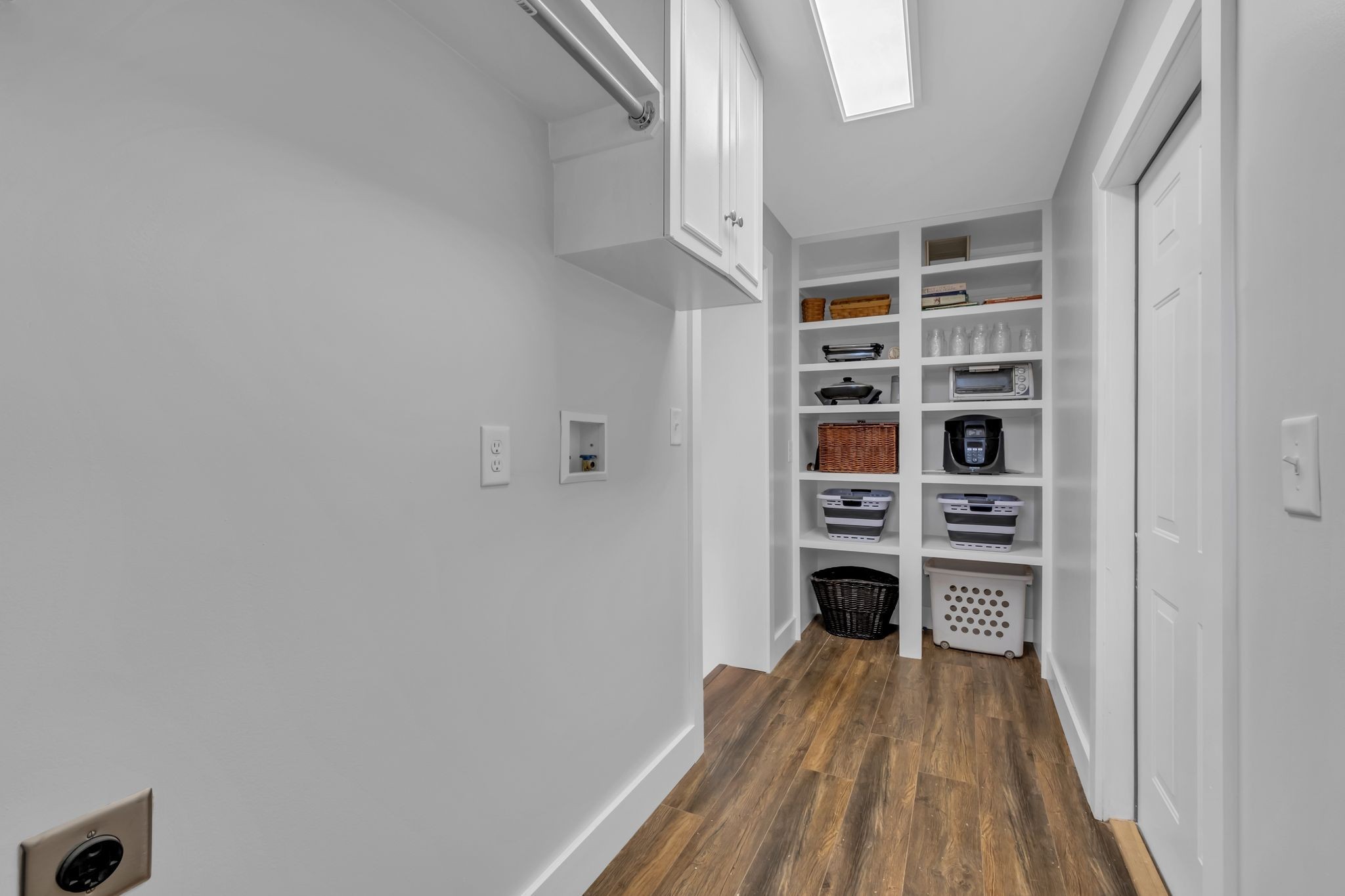3001 Lakeshore Dr