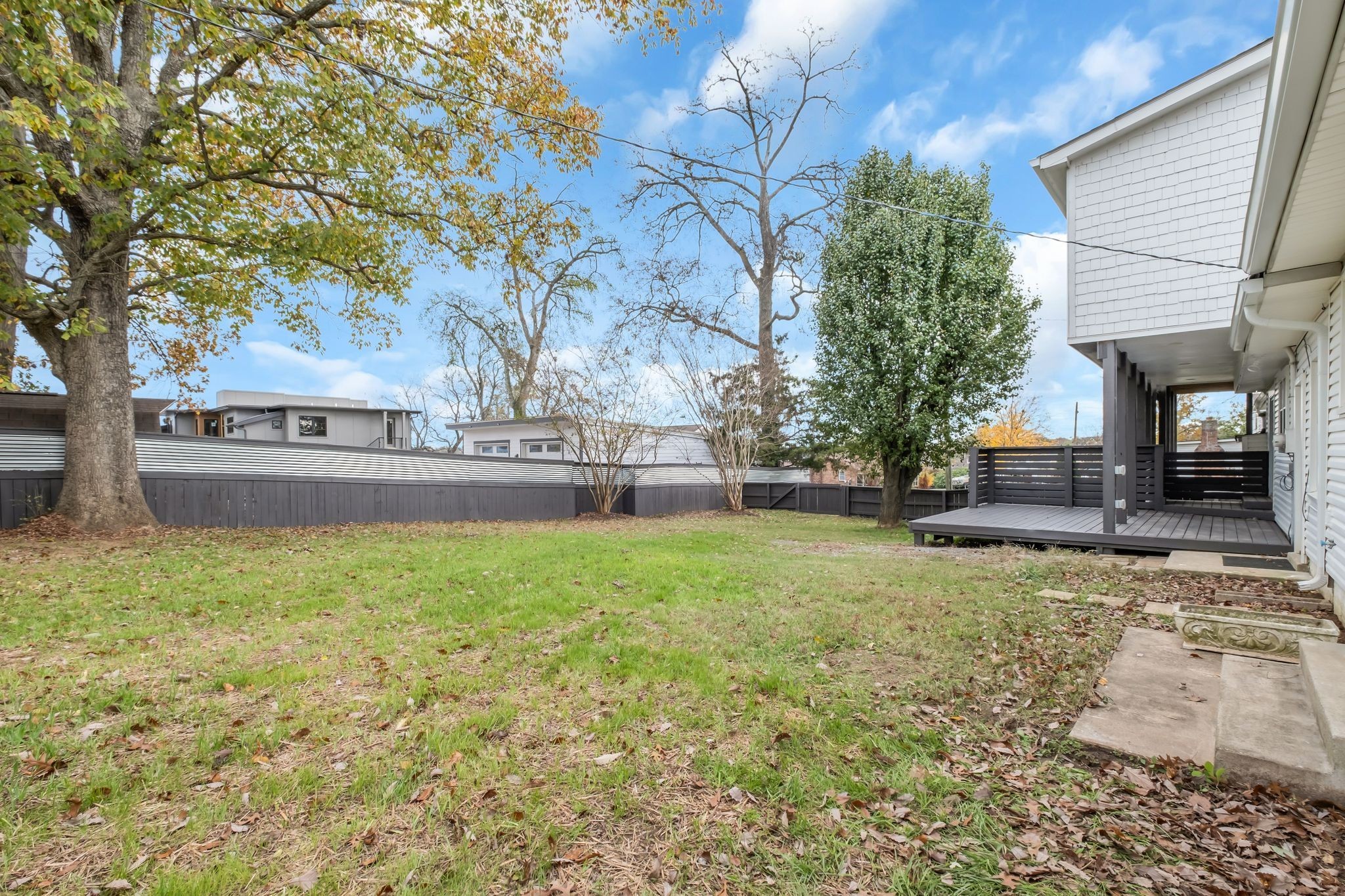 3001 Lakeshore Dr