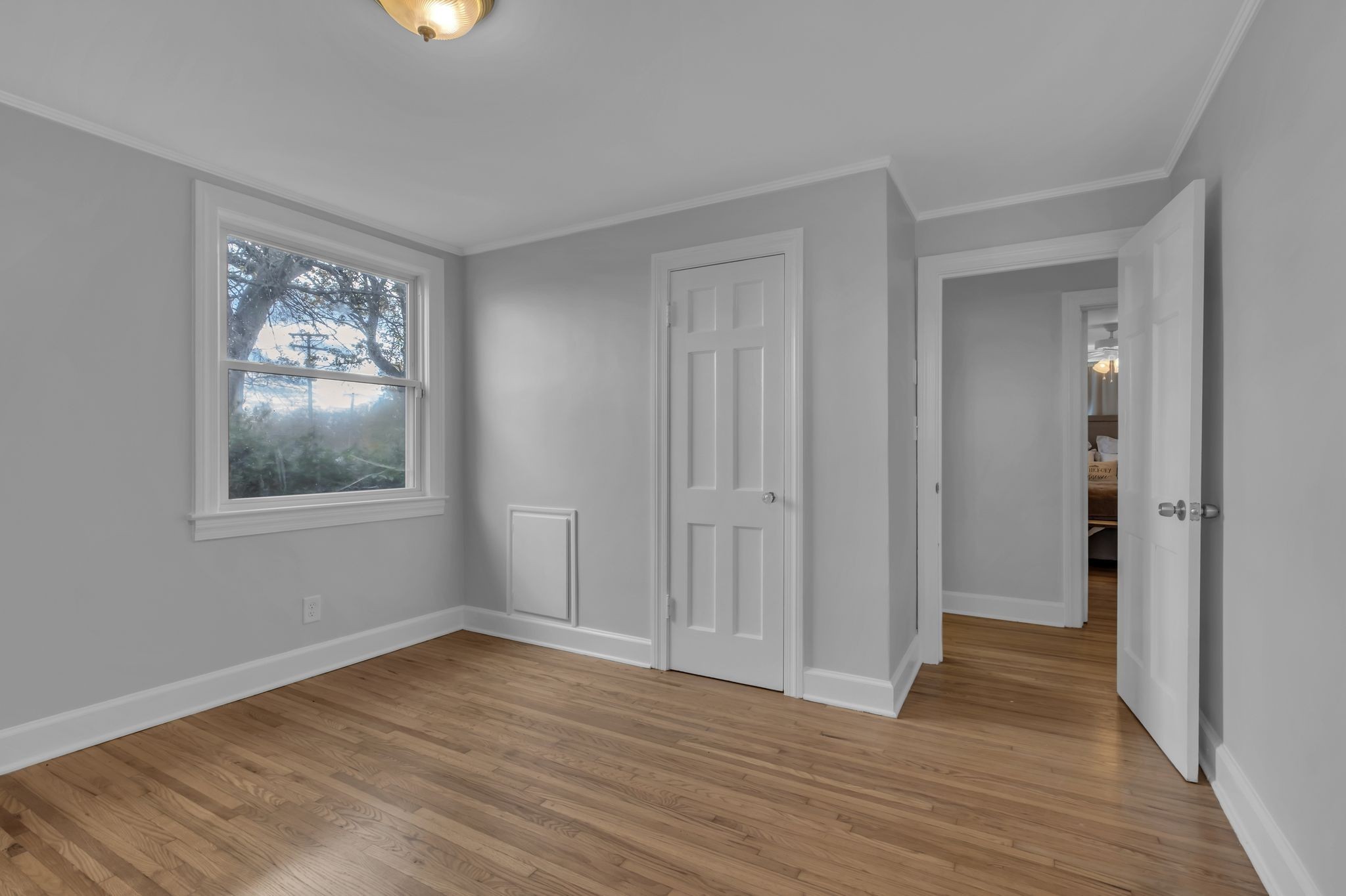 3001 Lakeshore Dr