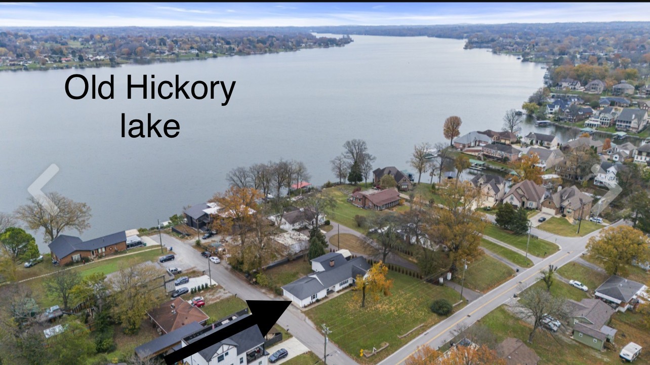 3001 Lakeshore Dr