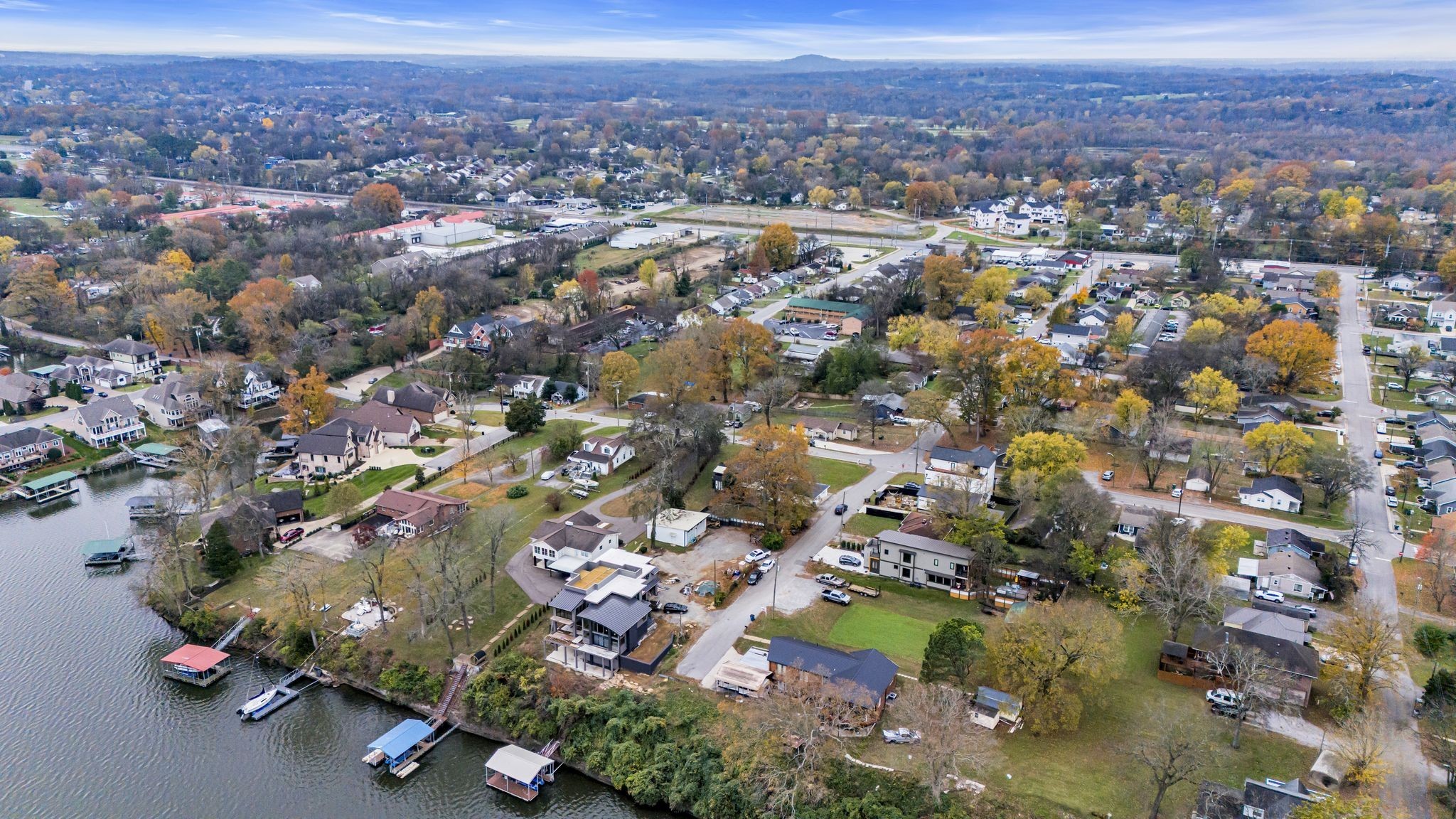 3001 Lakeshore Dr