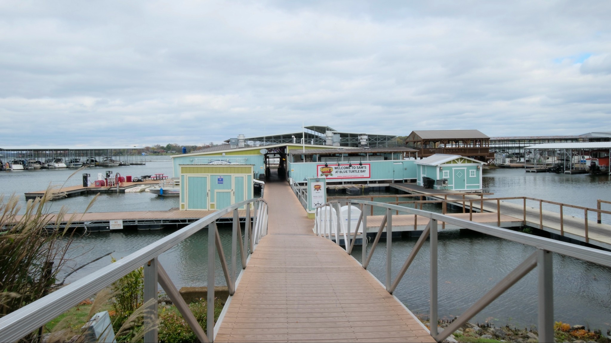 3001 Lakeshore Dr