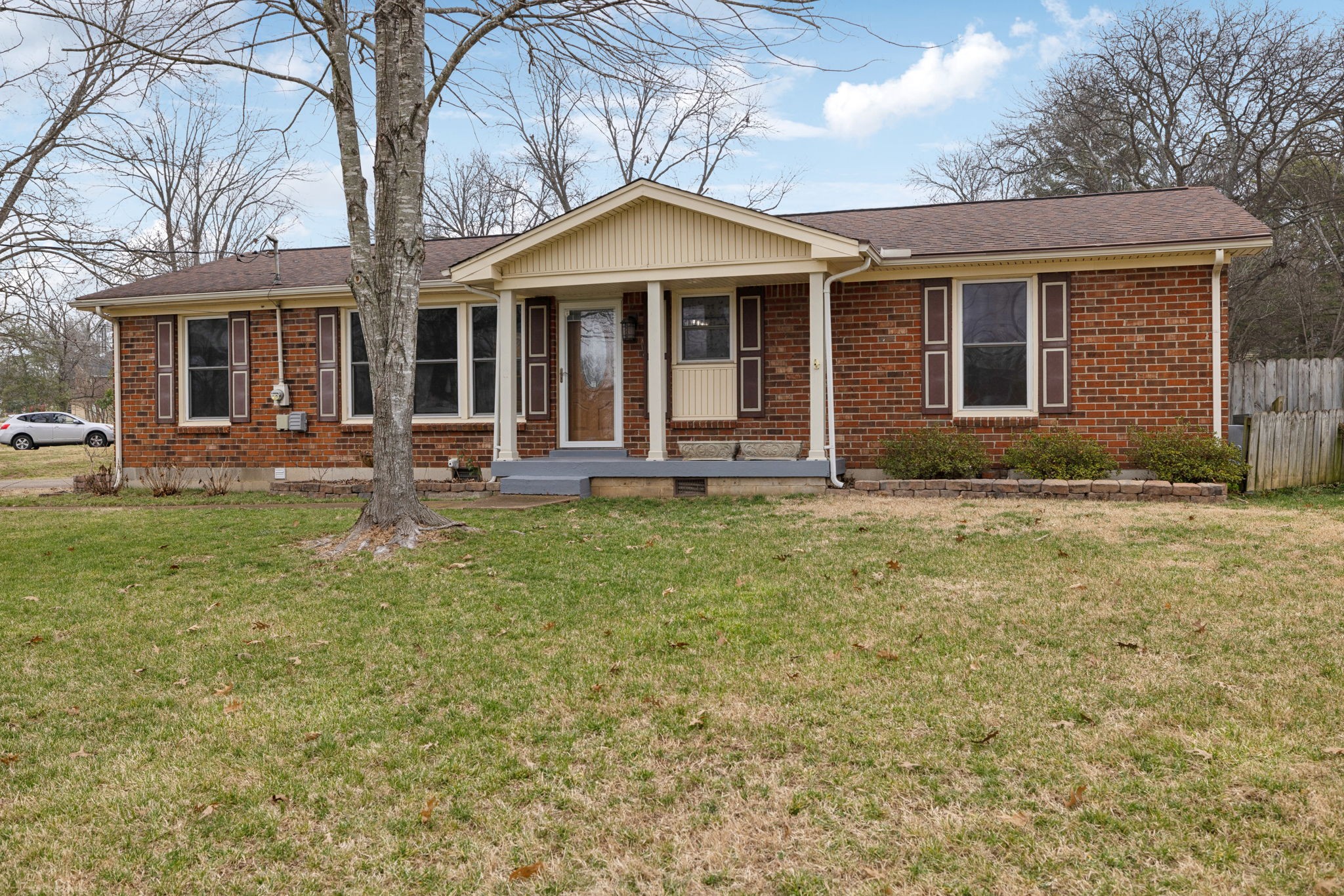 438 Annex Ave