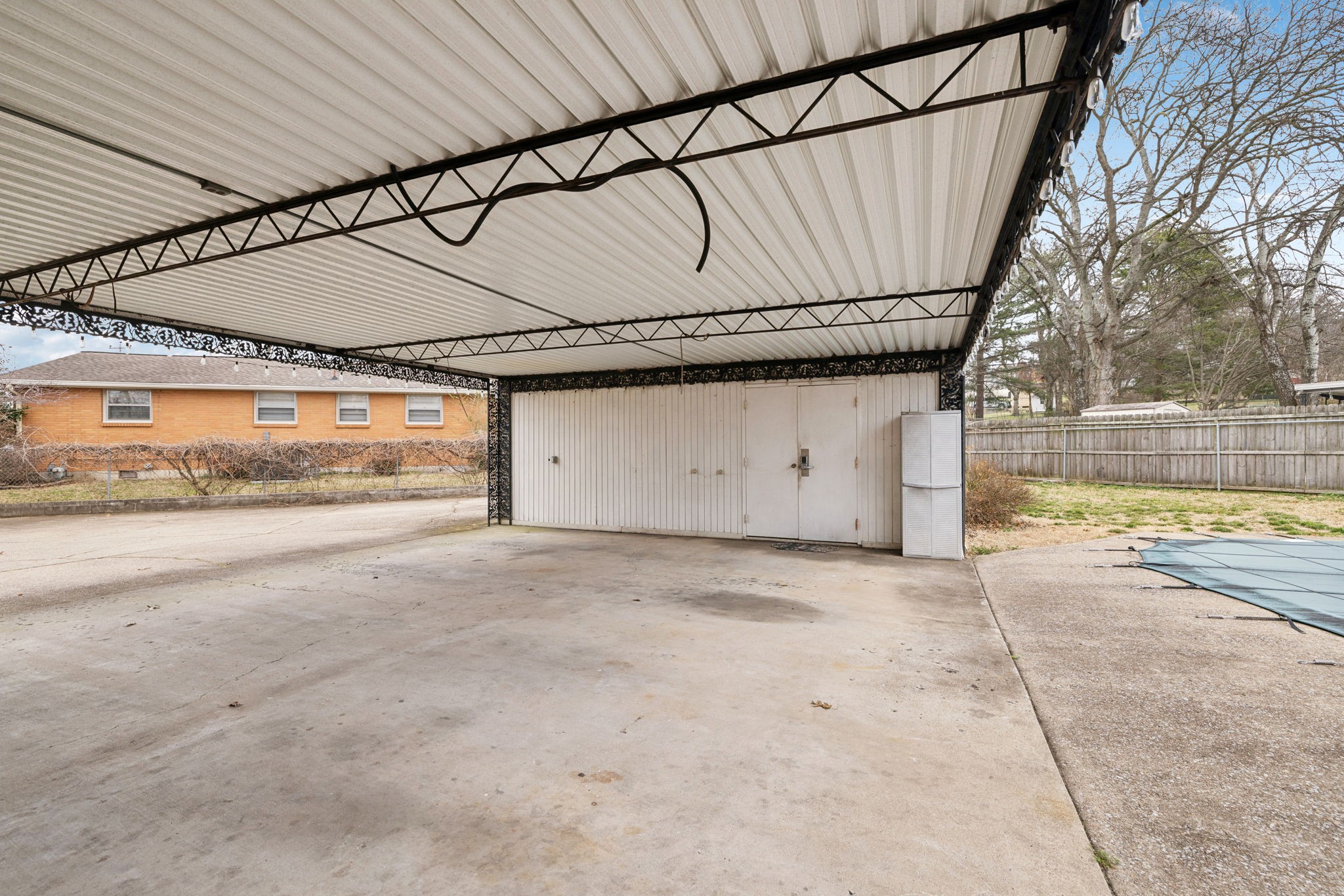 438 Annex Ave