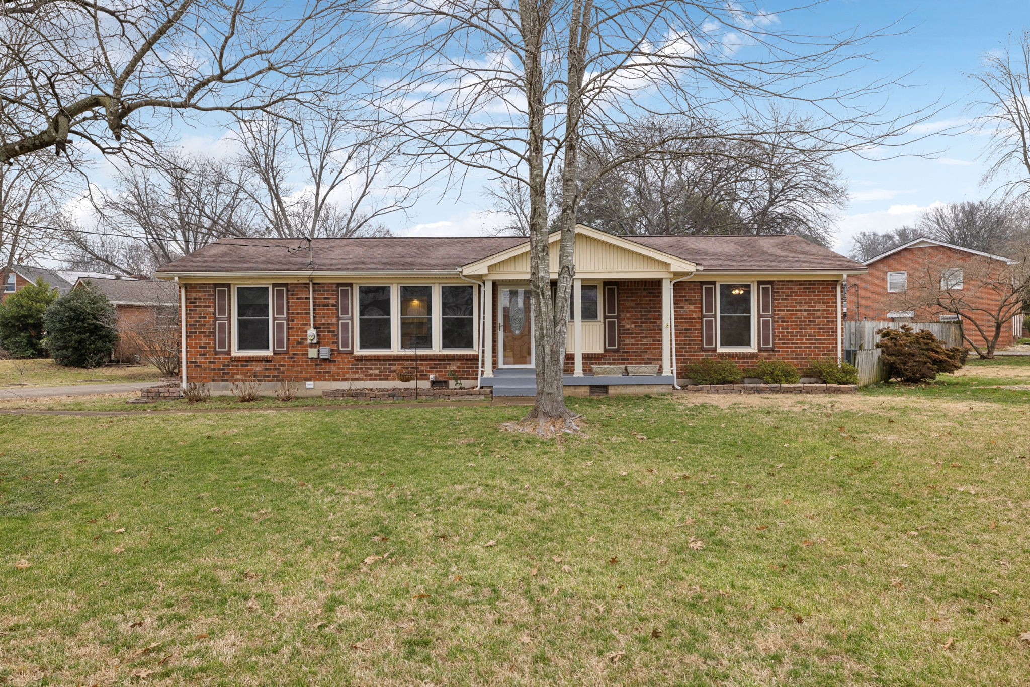 438 Annex Ave