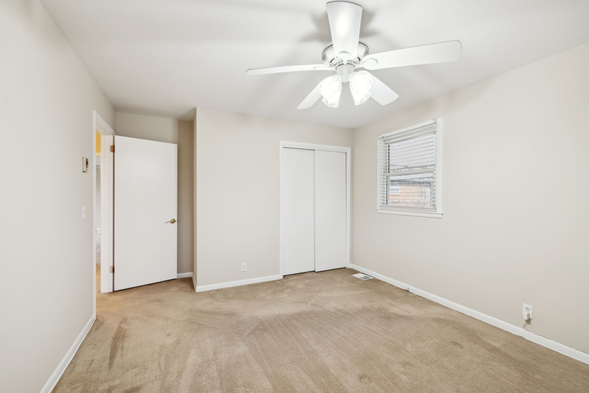 438 Annex Ave